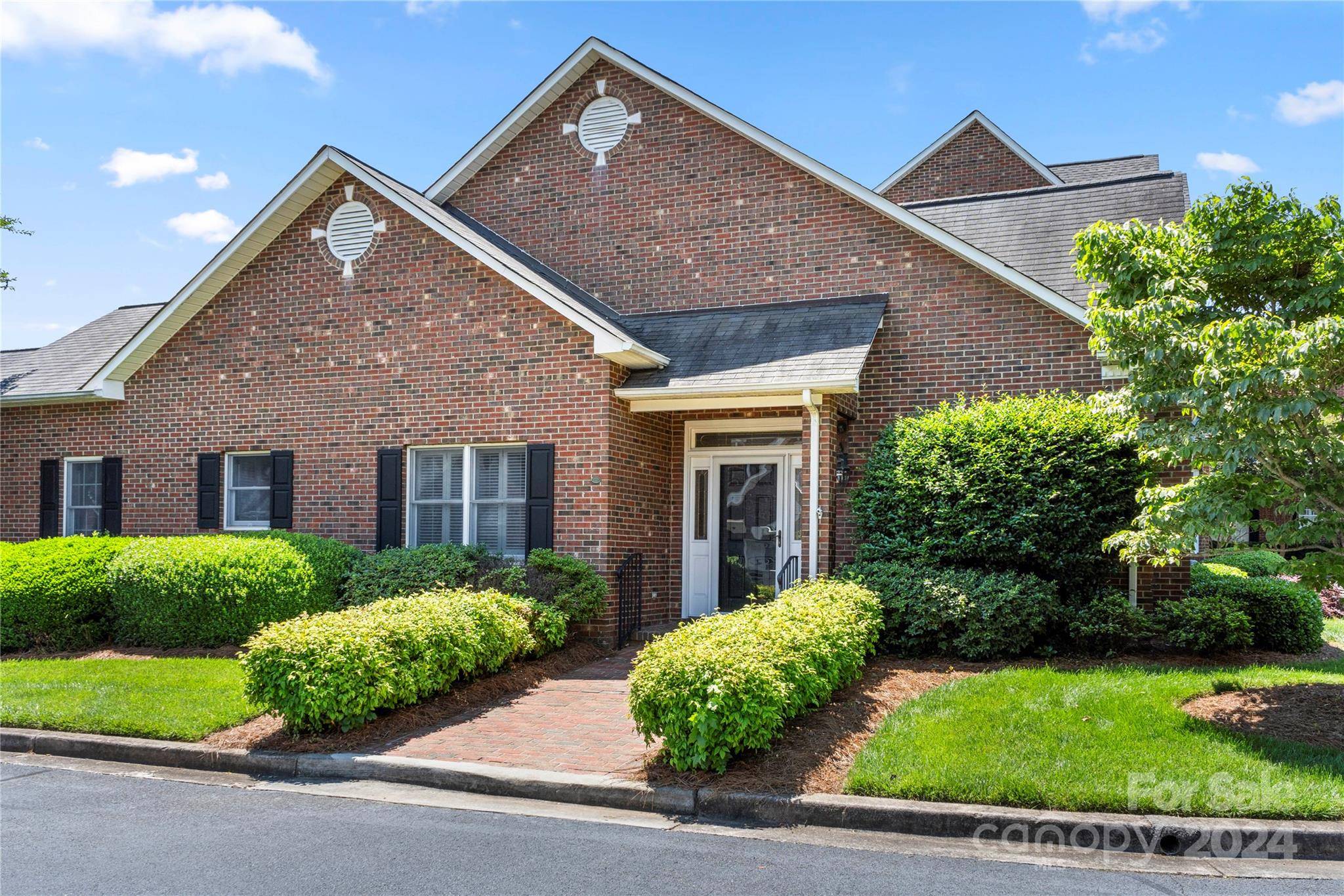 Rock Hill, SC 29732,700 Warrington PL