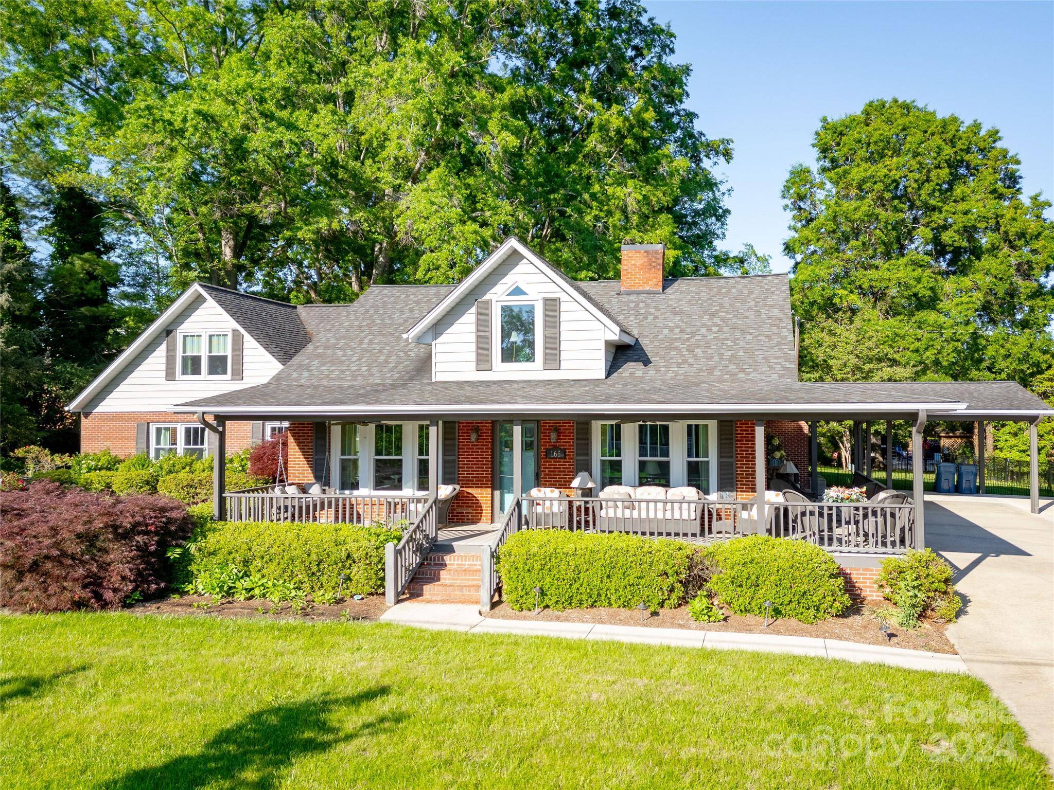 Taylorsville, NC 28681,165 2nd ST SW