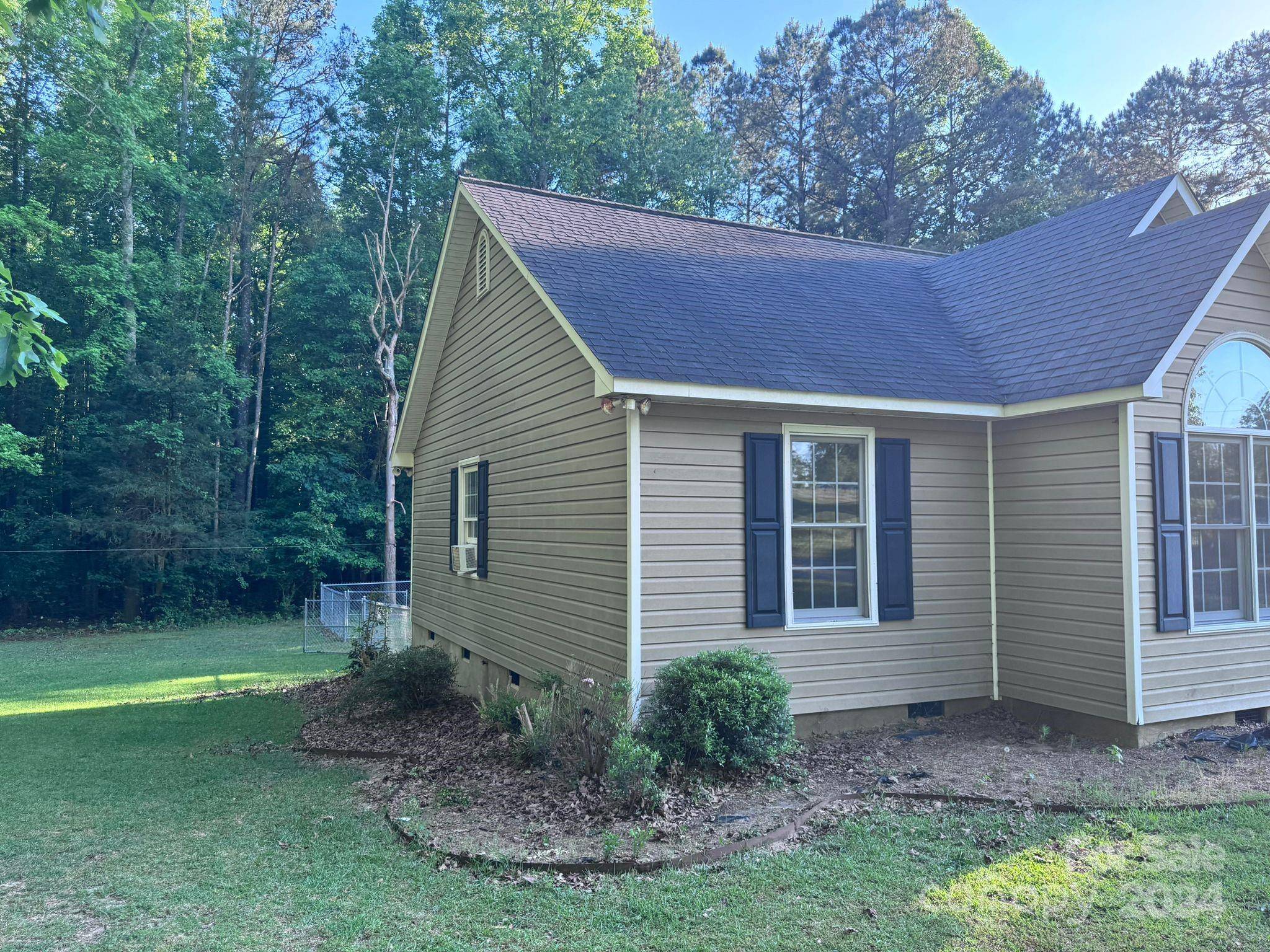 Pageland, SC 29728,550 Graves LN