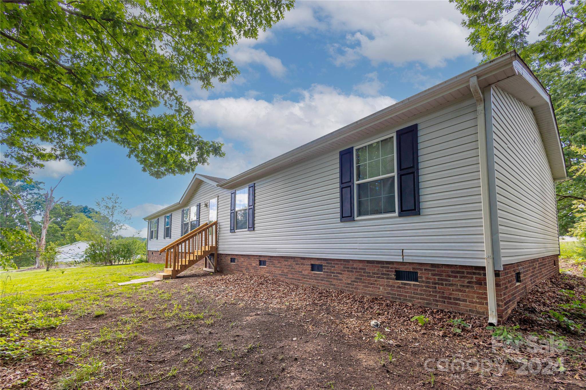 Grover, NC 28073,255 Hardin CIR