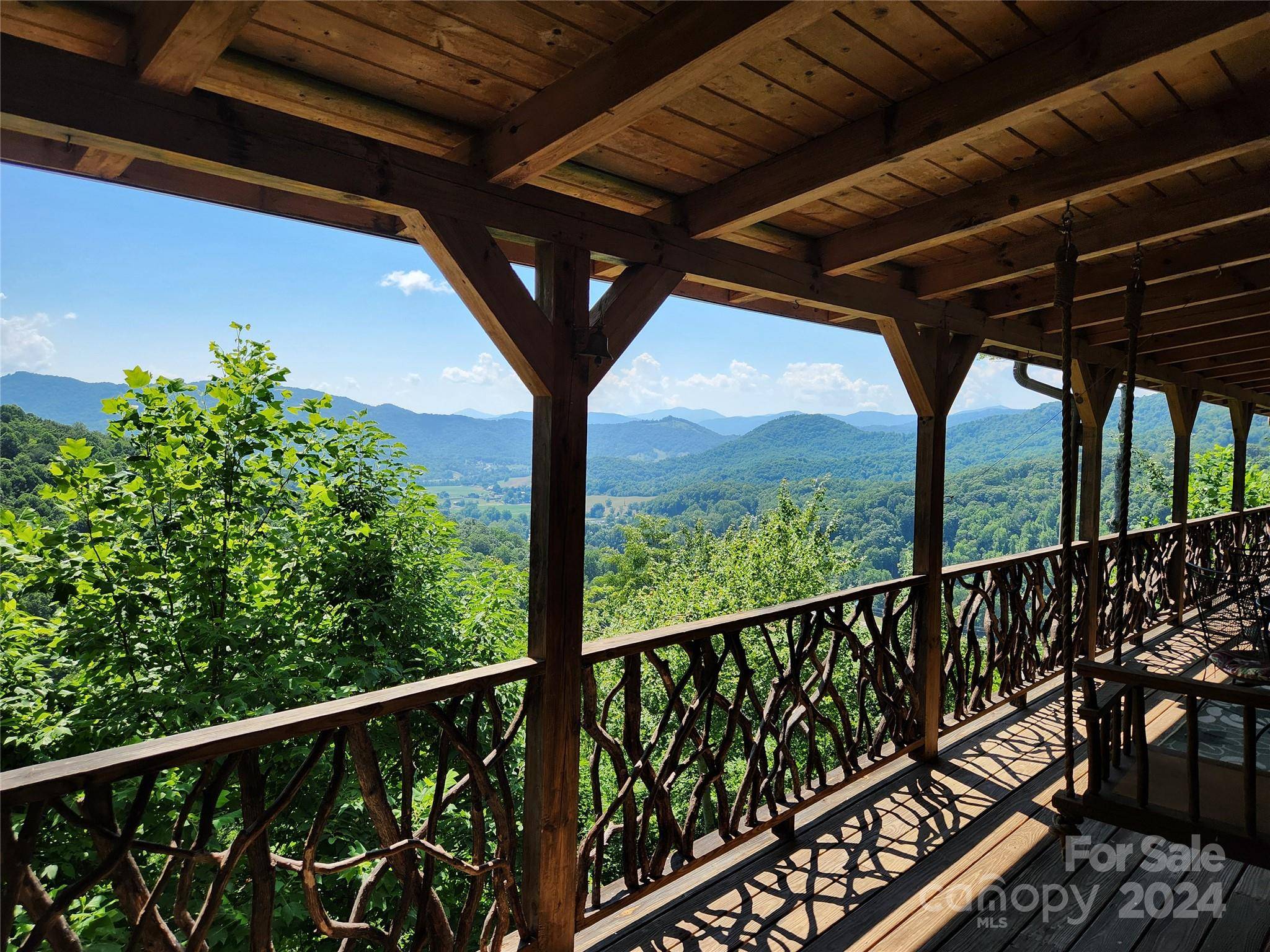 Waynesville, NC 28785,319 Crystal Tree DR