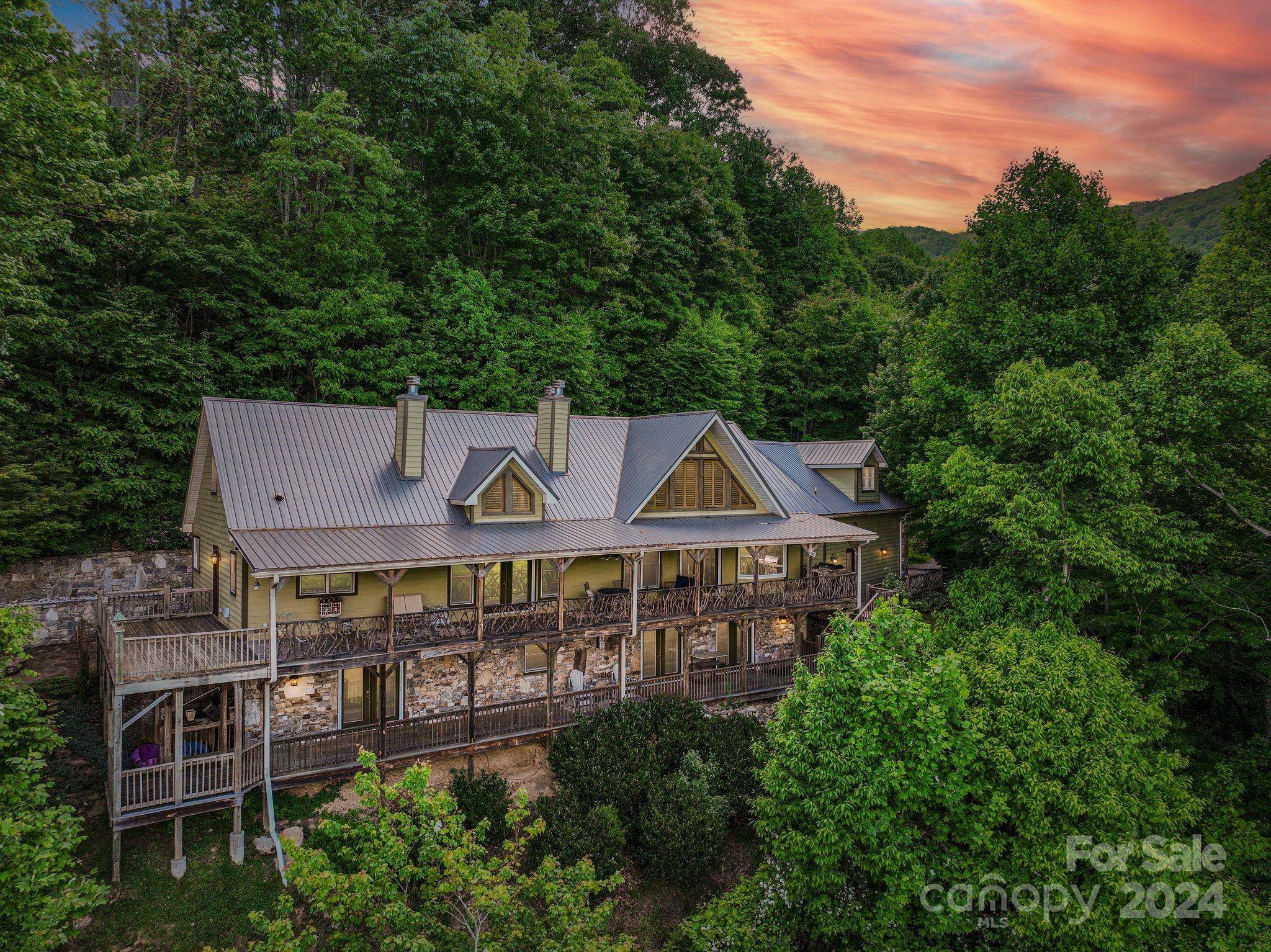 Waynesville, NC 28785,319 Crystal Tree DR