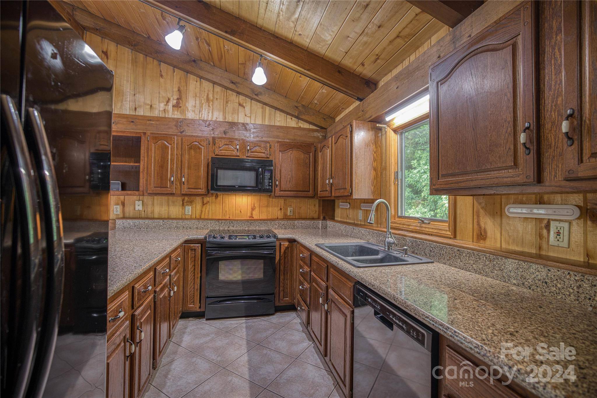 Morganton, NC 28655,1473 Robinhood DR