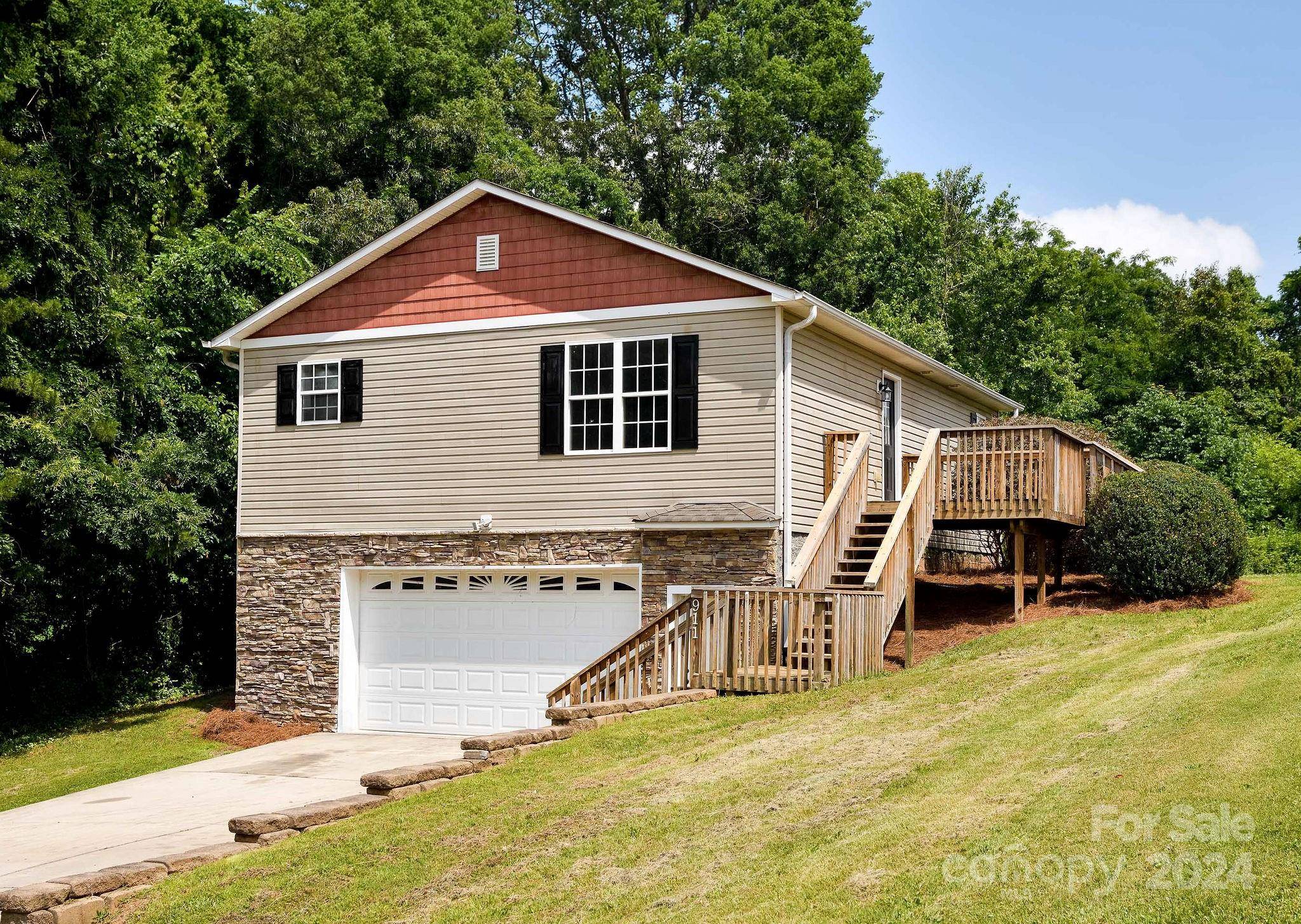 Spencer, NC 28159,911 S Yadkin AVE