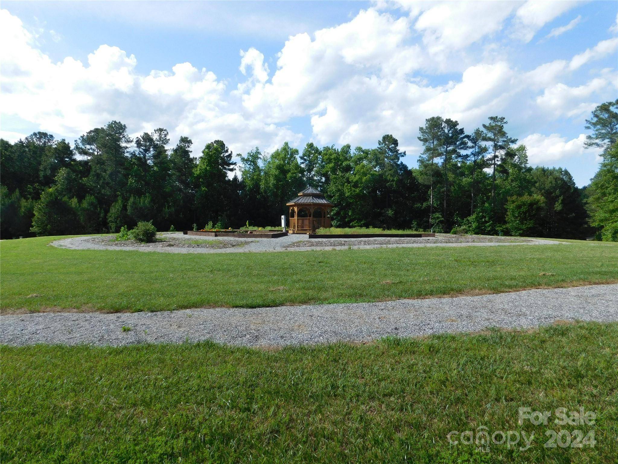 Valdese, NC 28690,139 W Settings BLVD NW #106
