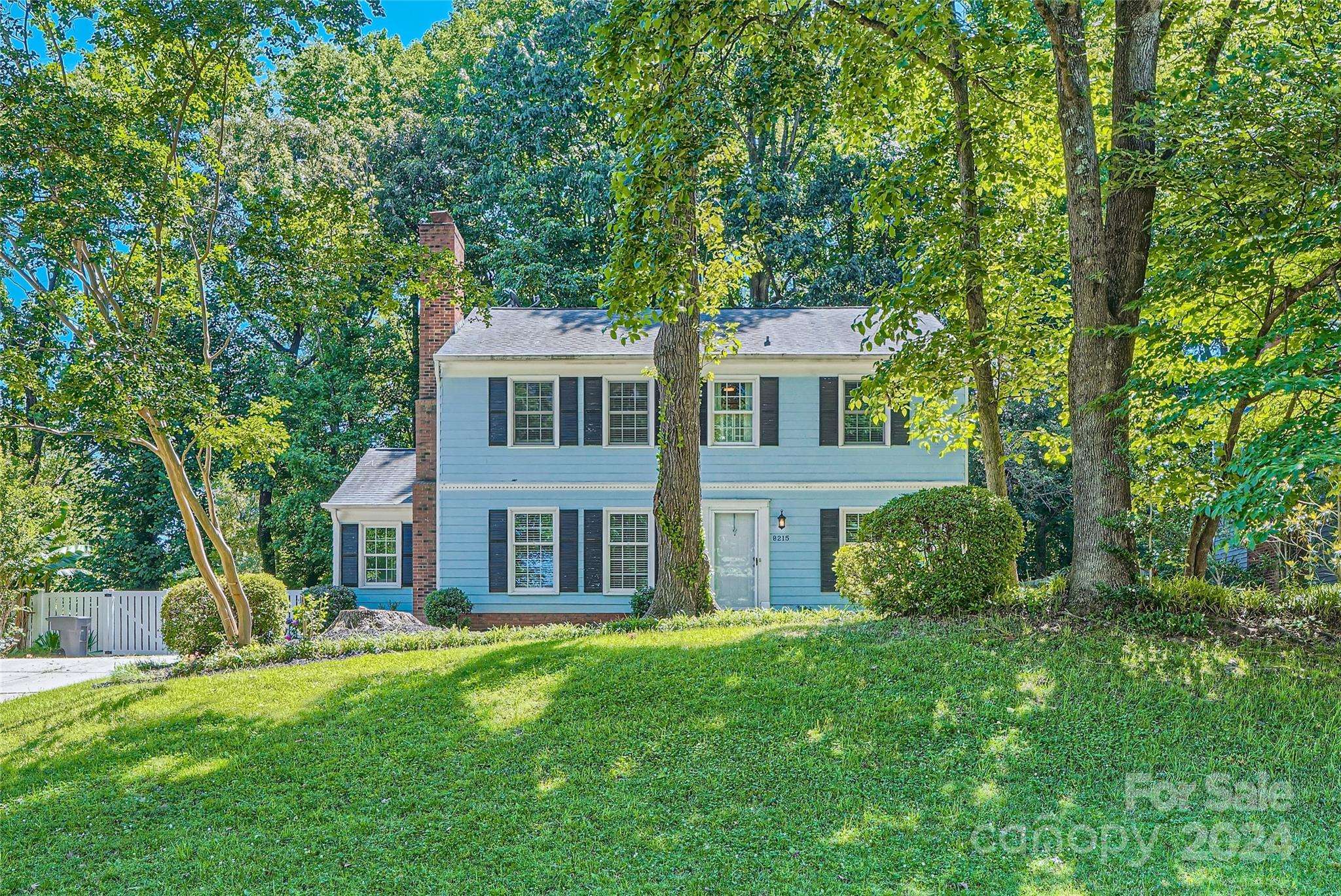 Charlotte, NC 28270,8215 Arrowsmith LN