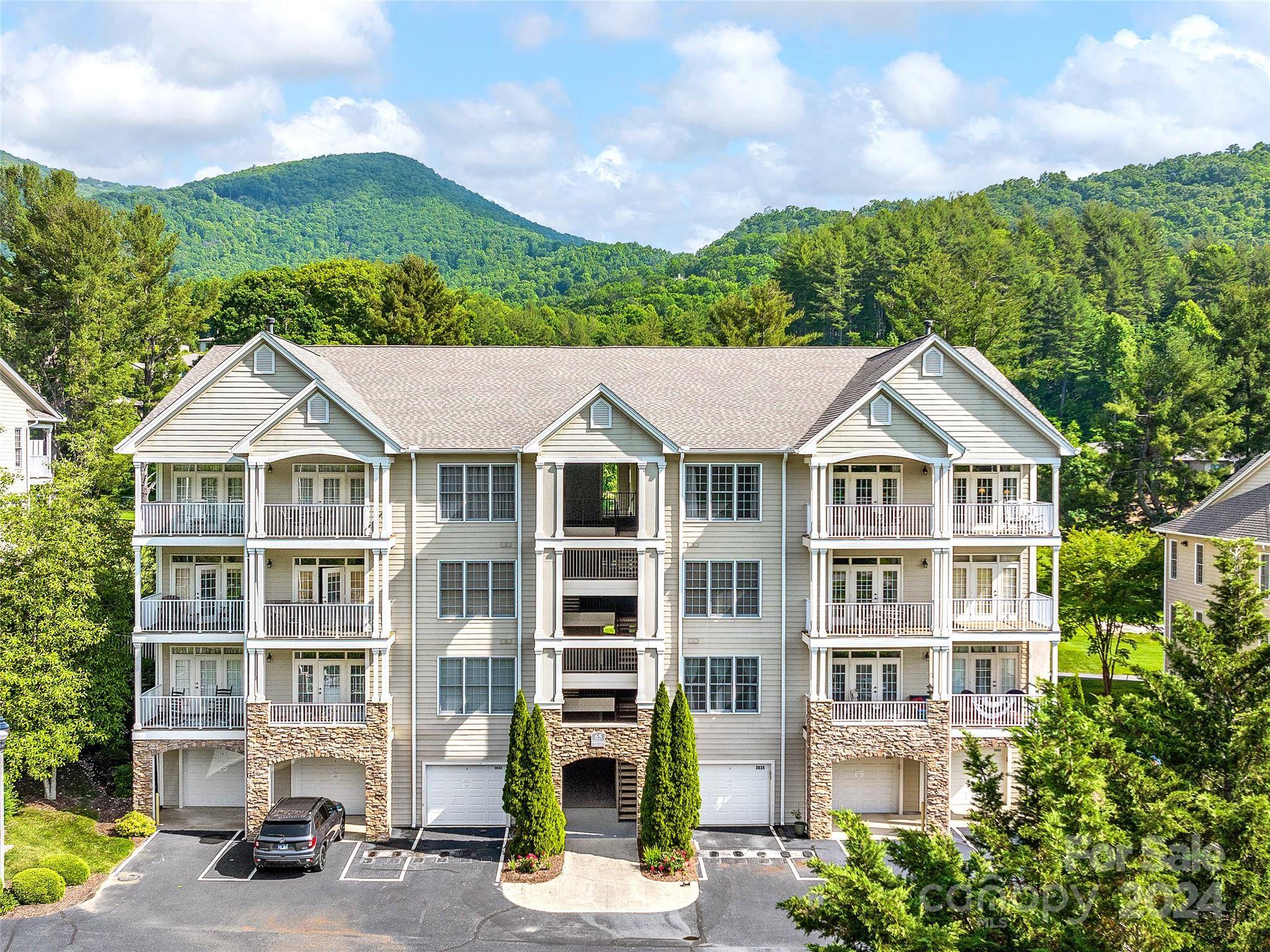 Maggie Valley, NC 28751,65 Glenview LN #3031