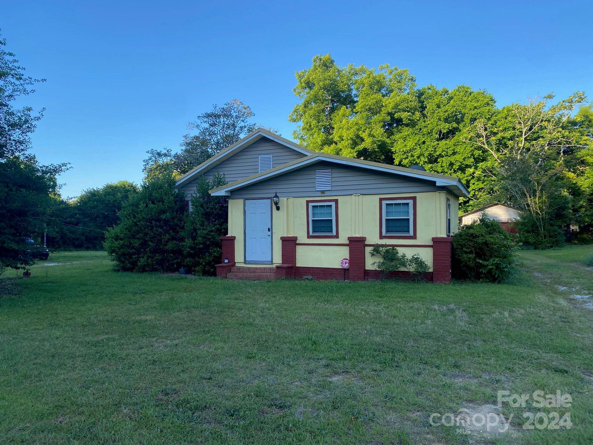 Lilesville, NC 28091,609 W Wall ST