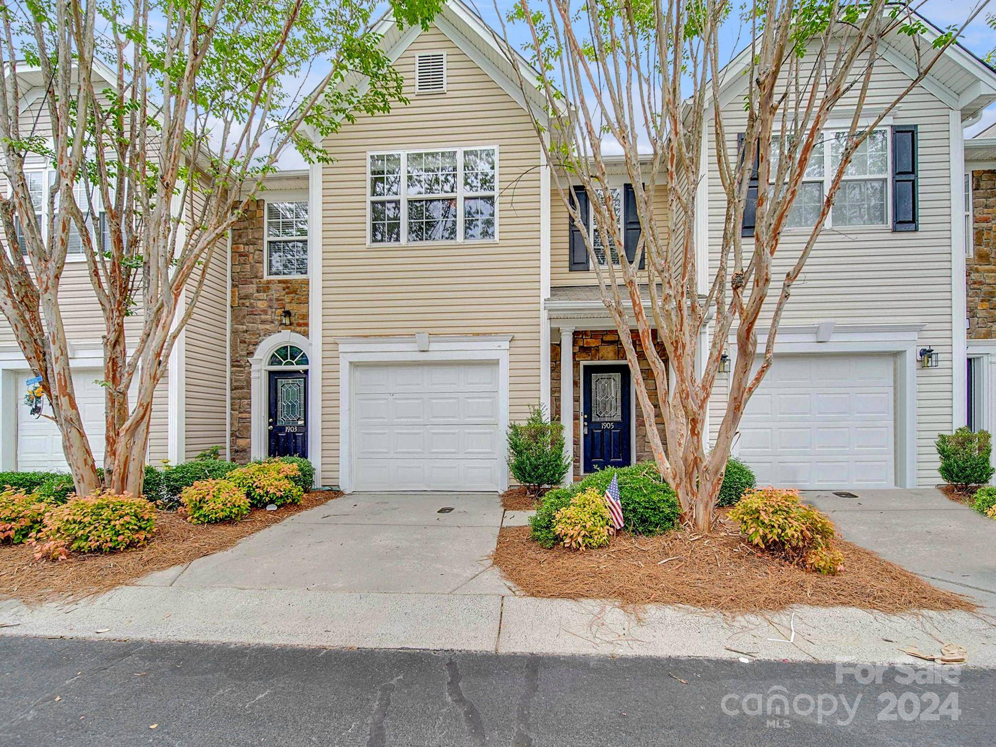 Fort Mill, SC 29708,1905 Travertine LN