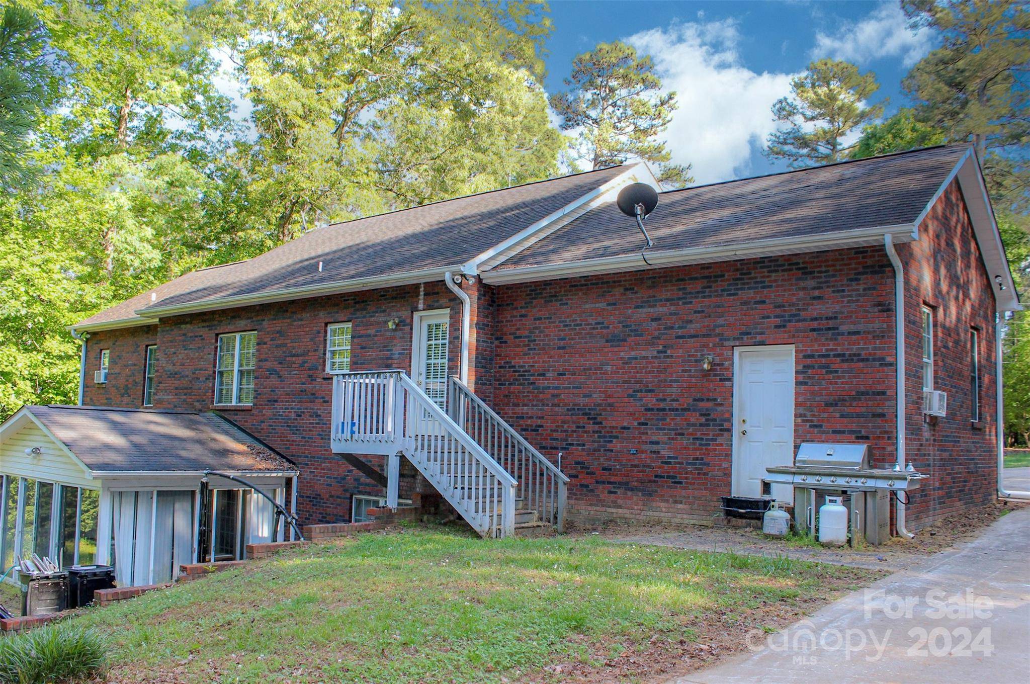 Stanley, NC 28164,1117 Blacksnake RD