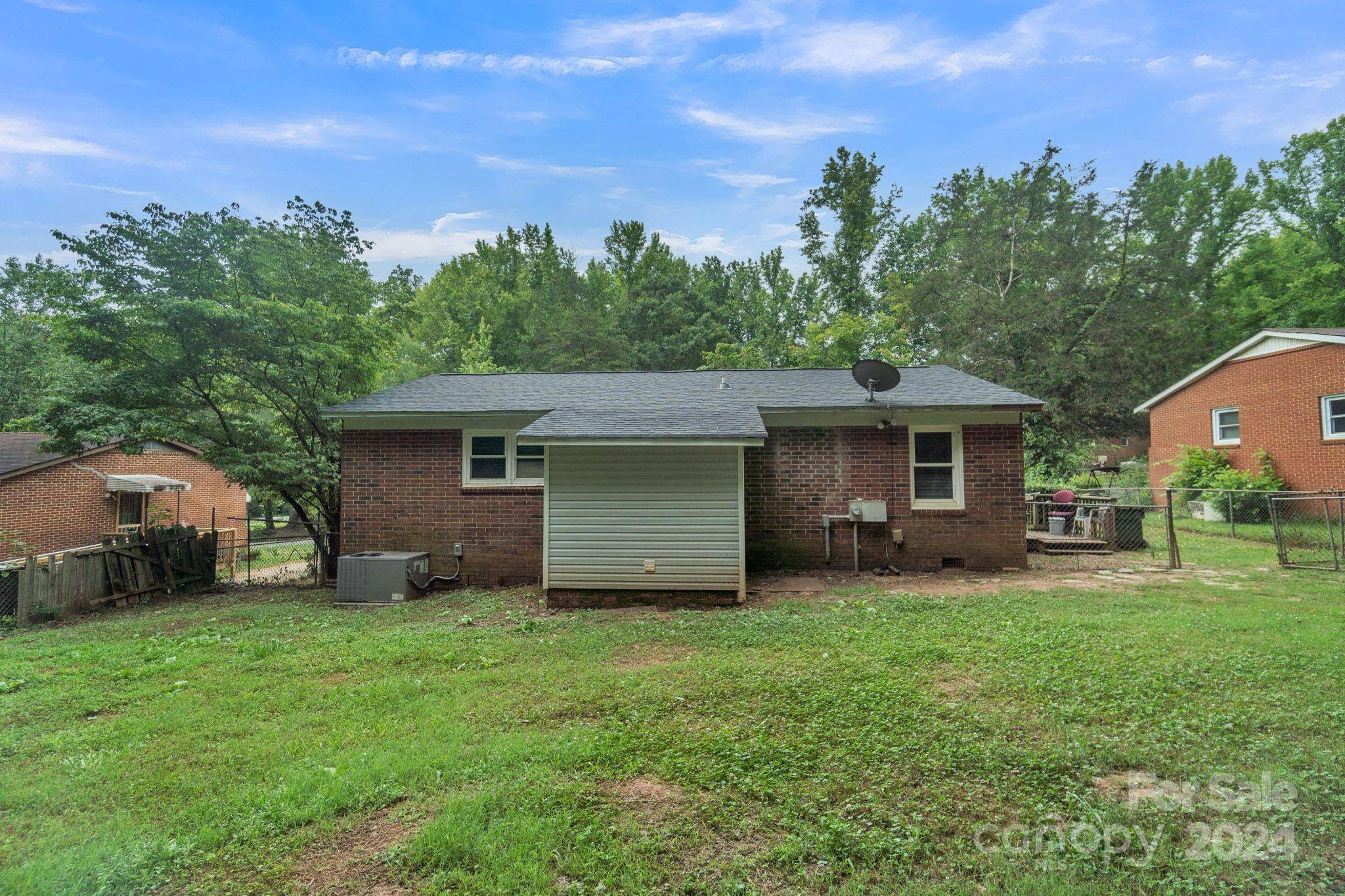 York, SC 29745,121 Hickory LN