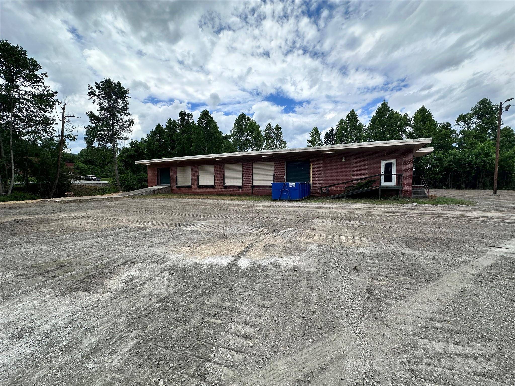 Marion, NC 28752,2324 Us 70 HWY