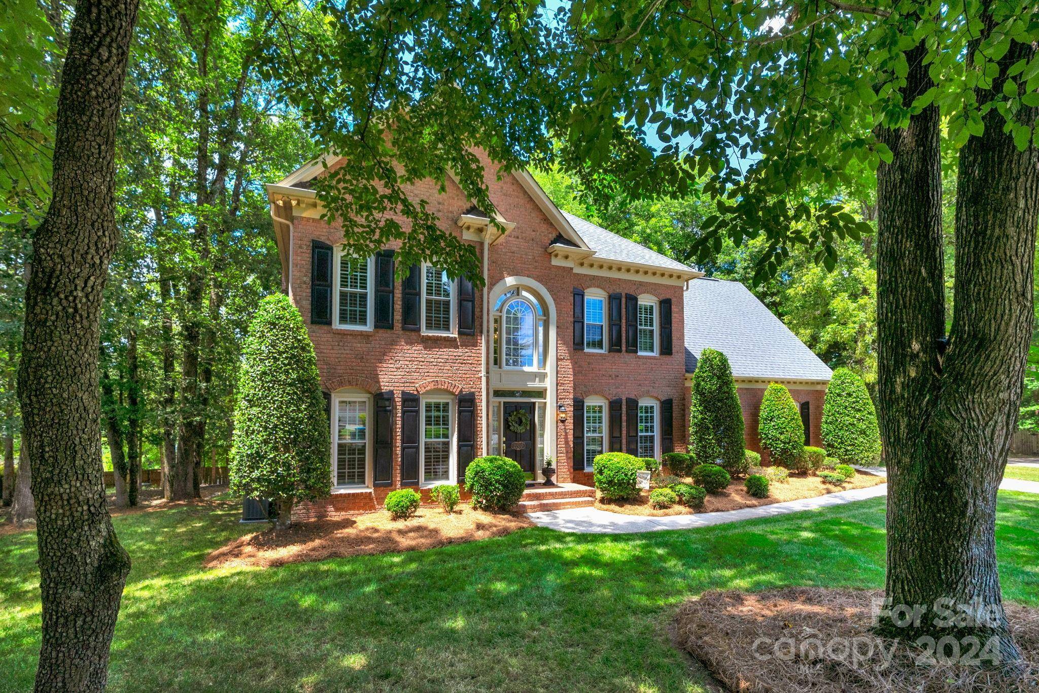 Matthews, NC 28105,2207 Streatley LN