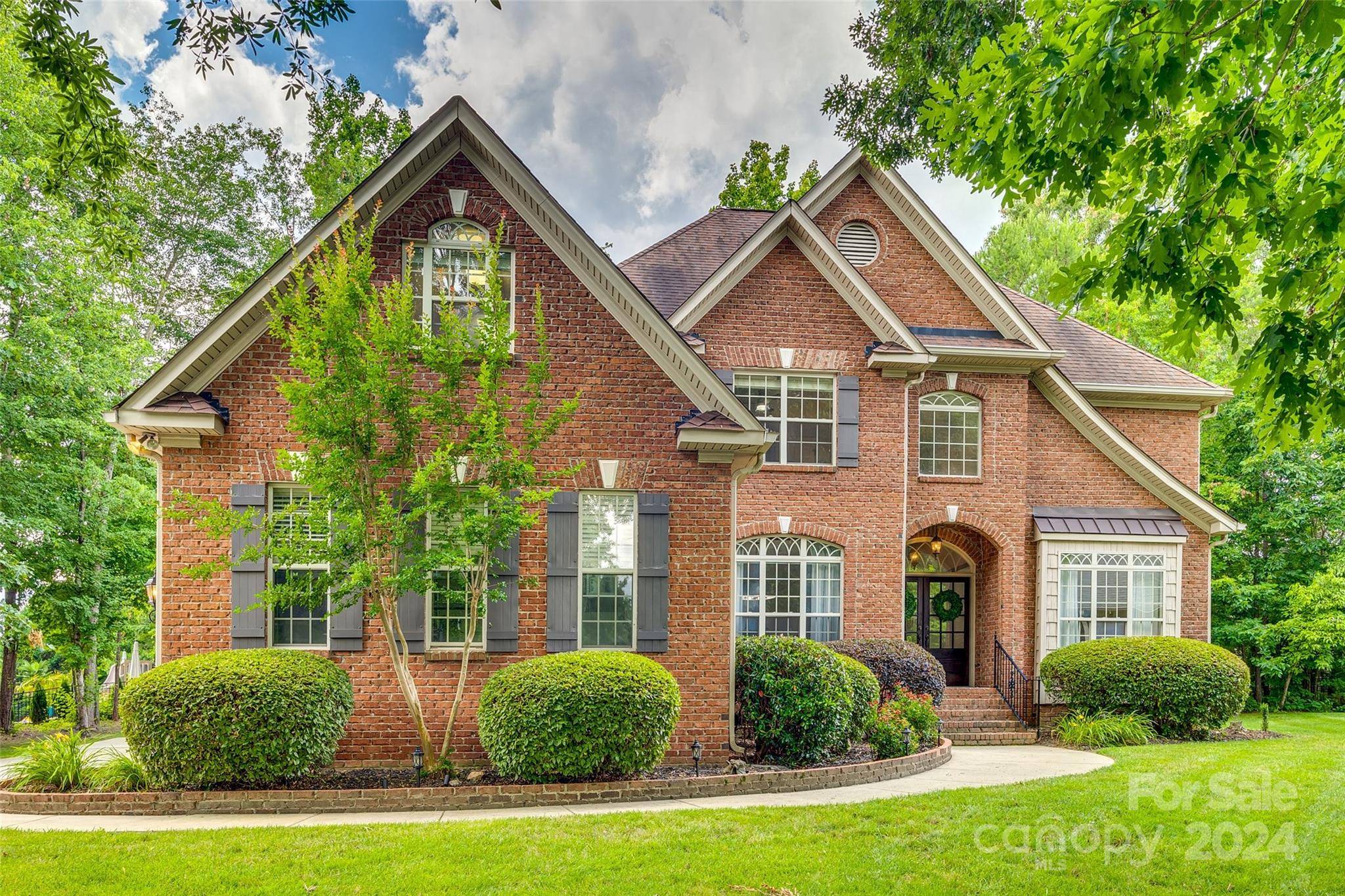 Waxhaw, NC 28173,8905 Herbert LN