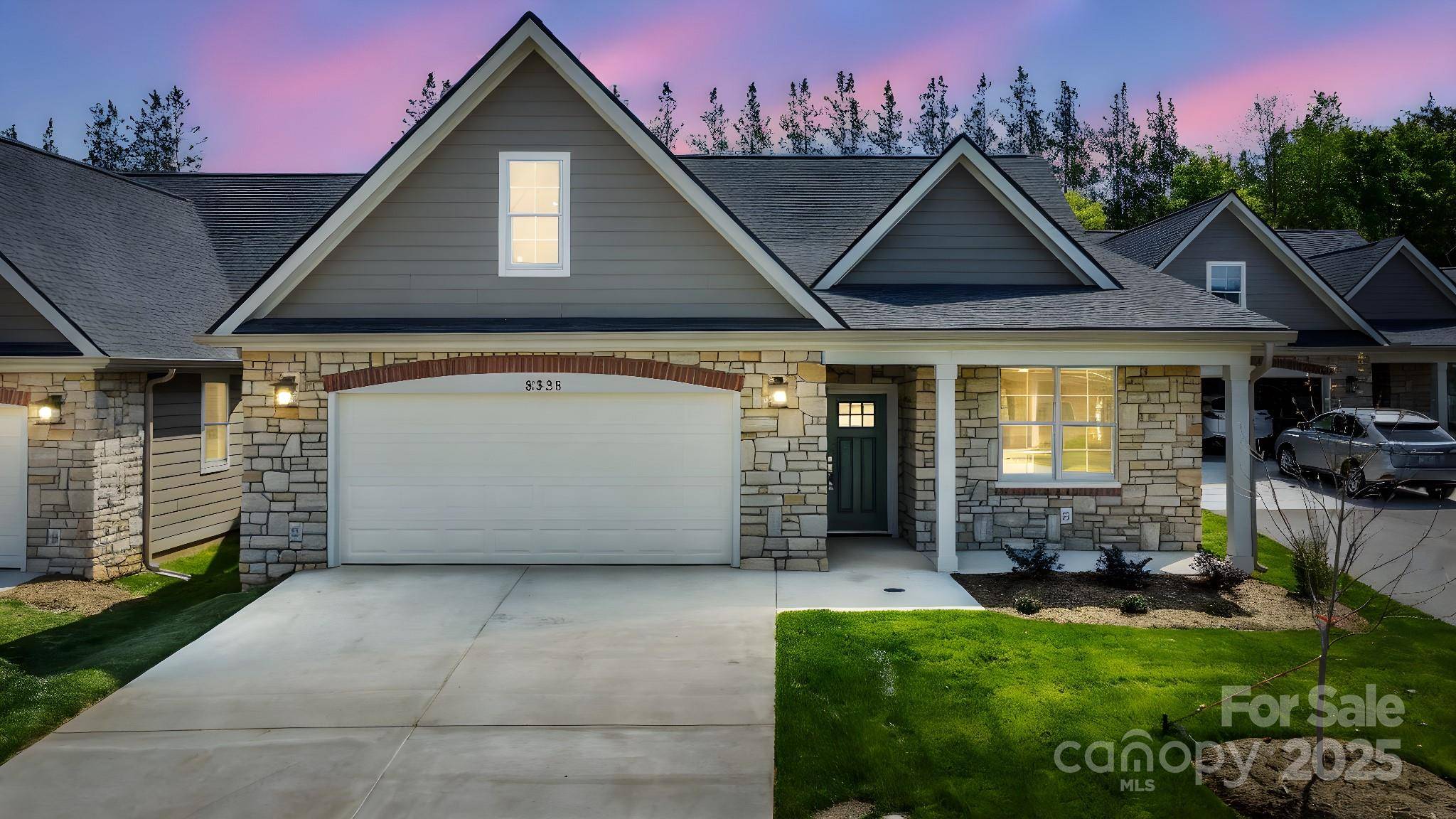 Hickory, NC 28601,833 B Wynnshire DR #55