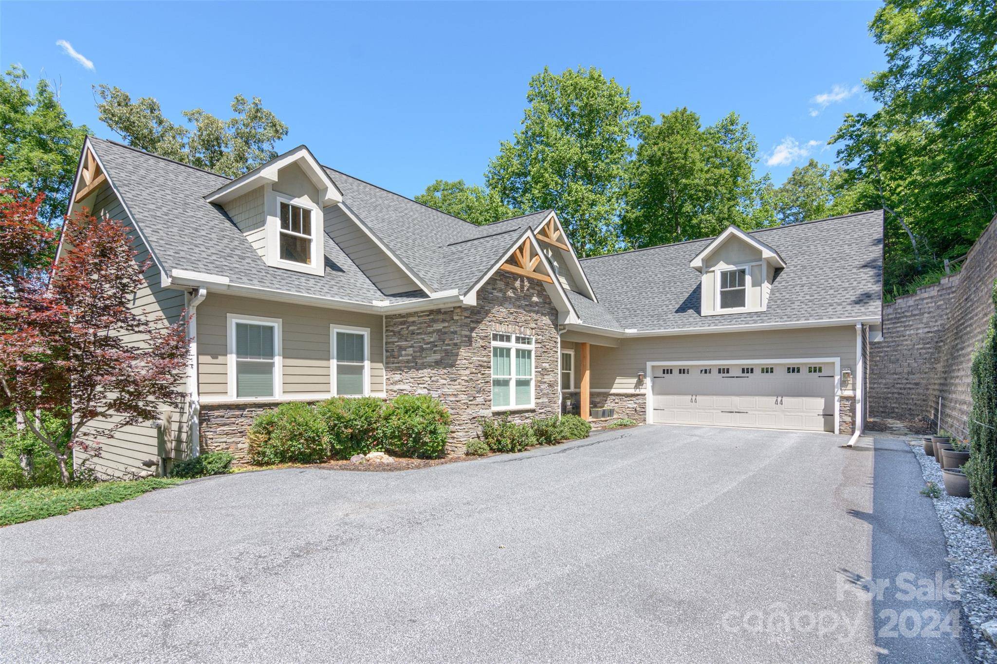 Mill Spring, NC 28756,1379 Mountain Pkwy
