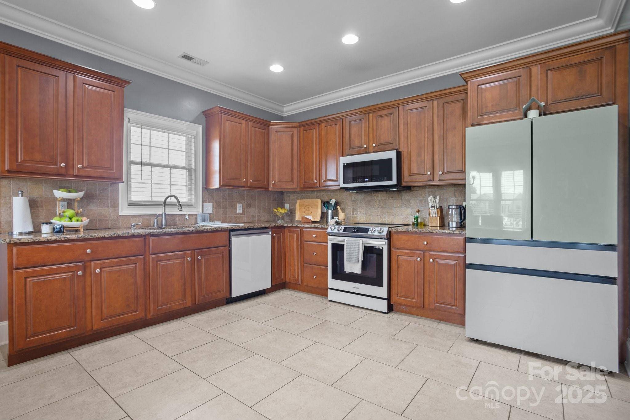 Statesville, NC 28625,104 Castle Pines LN