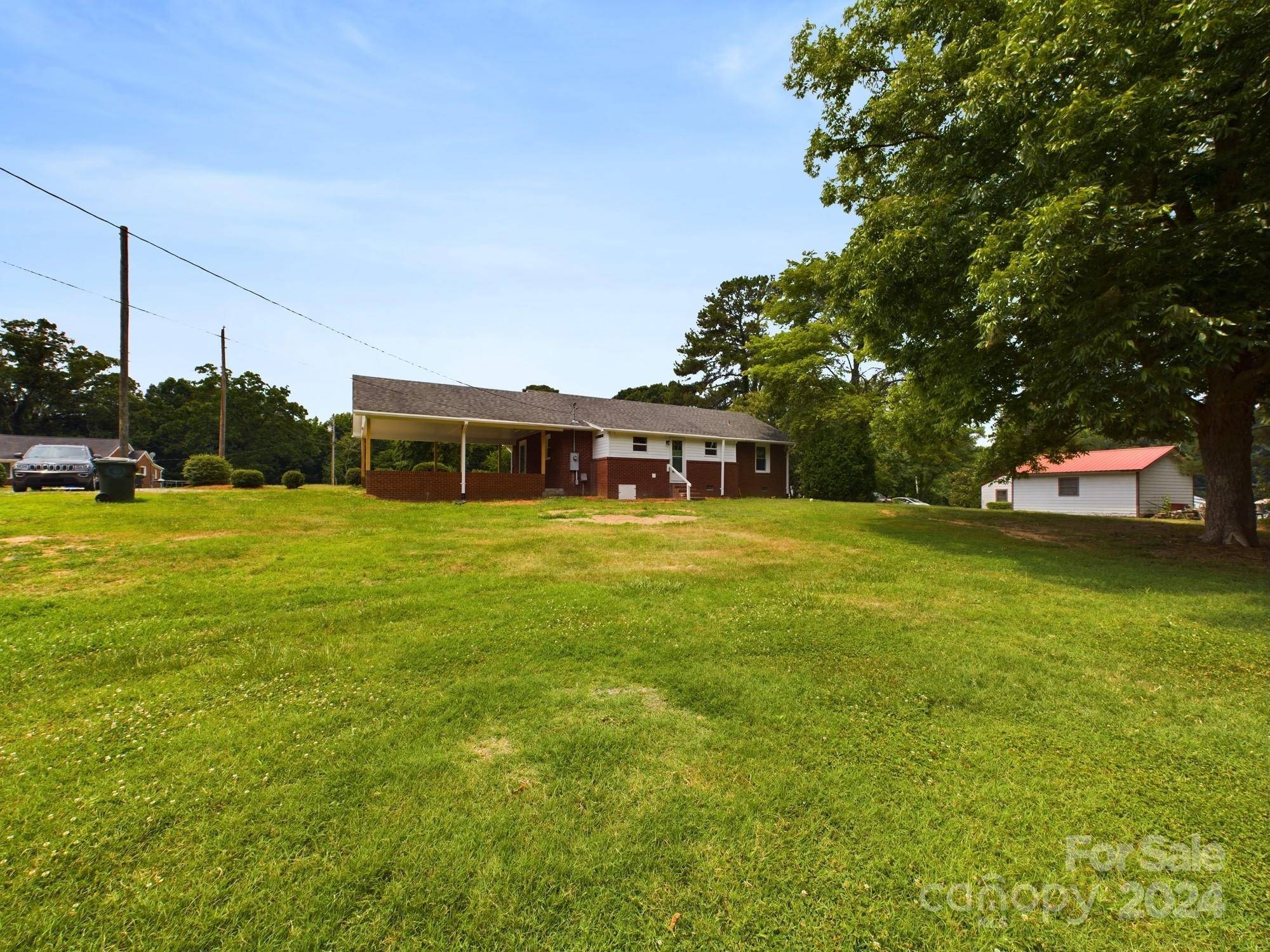 Lexington, NC 27292,618 Louya RD