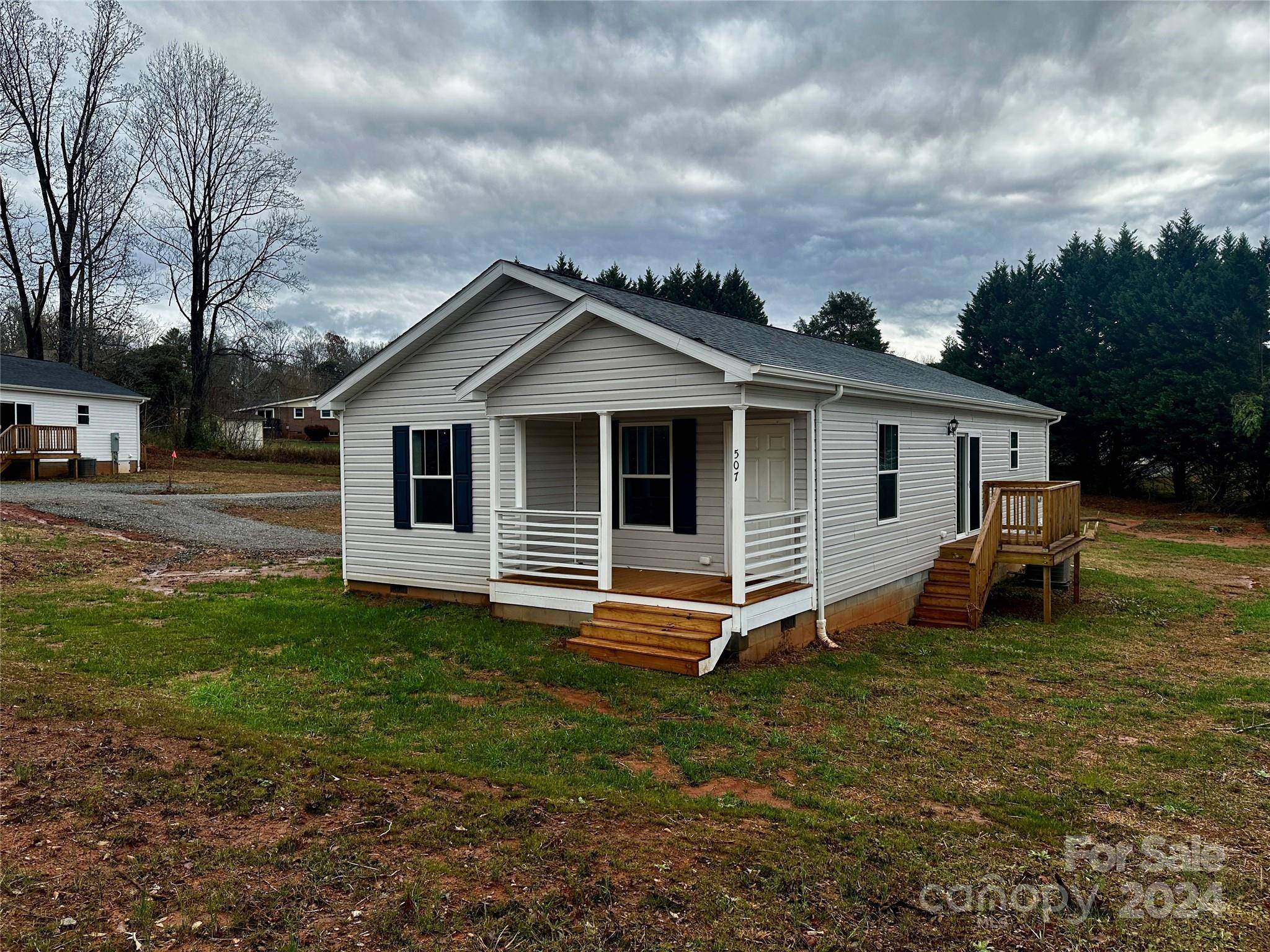 Morganton, NC 28655,507 Hopewell RD