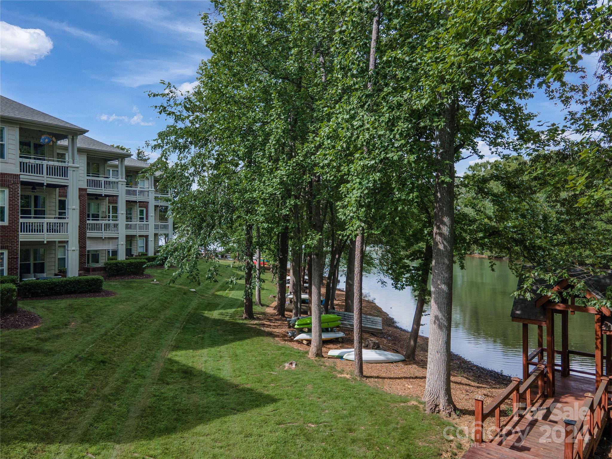 Davidson, NC 28036,921 Northeast DR #32