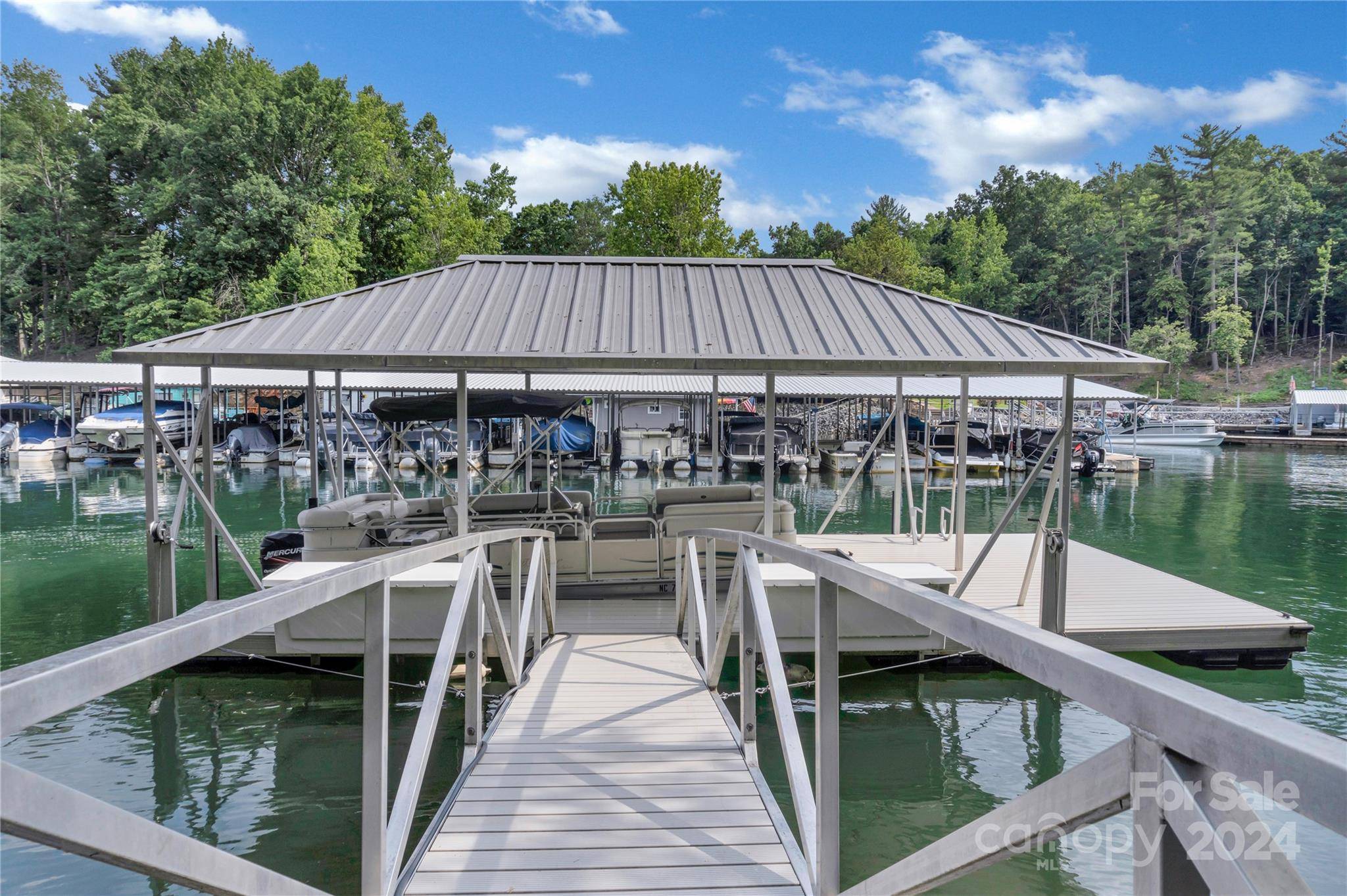 Morganton, NC 28655,2076 Waterford WAY