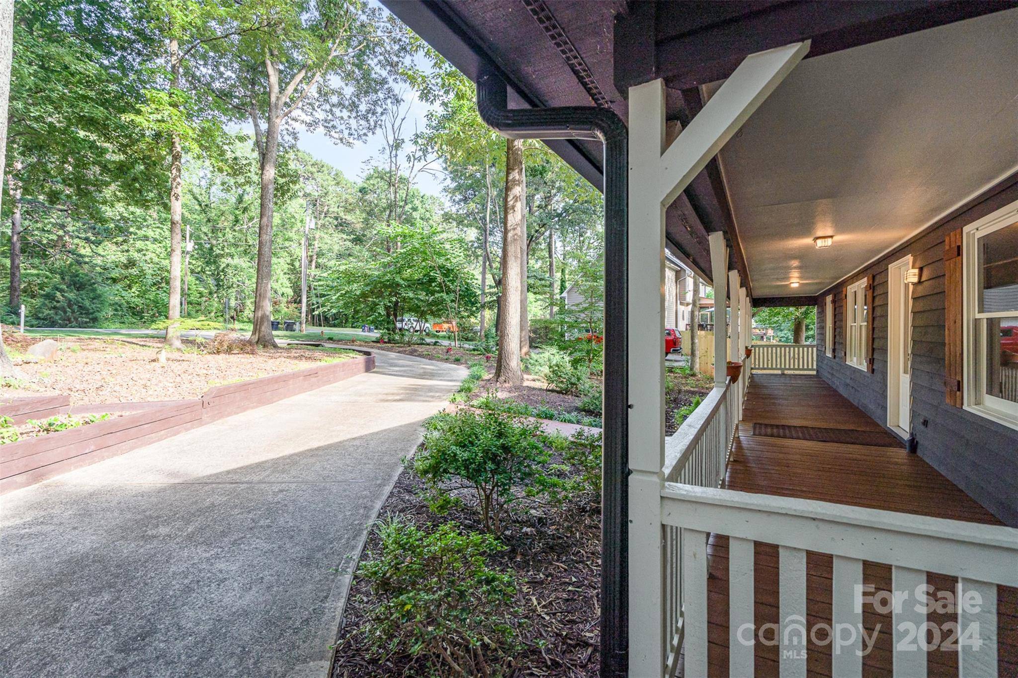 Huntersville, NC 28078,104 Pineridge DR