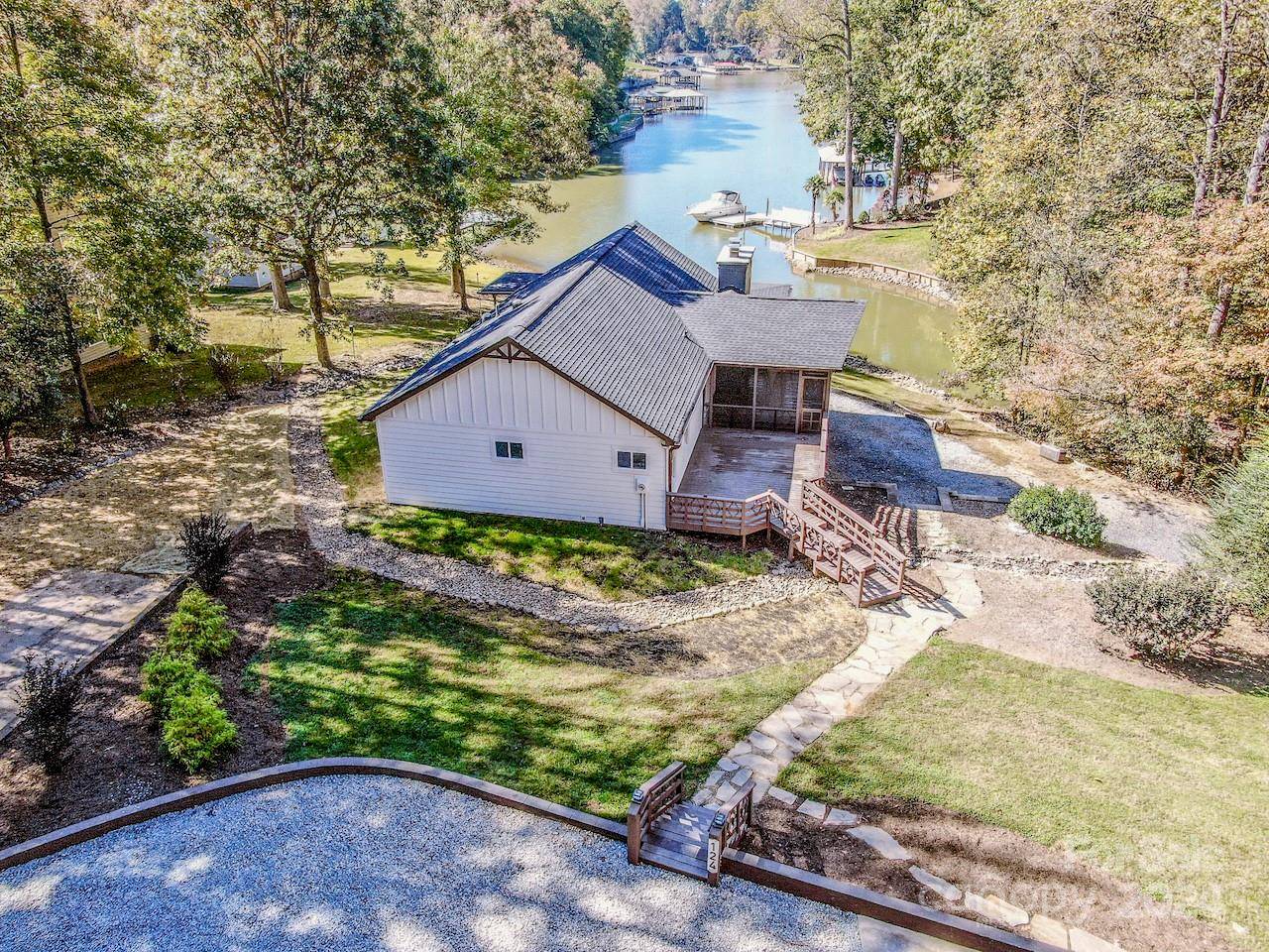 Troutman, NC 28166,124 La Agua LN