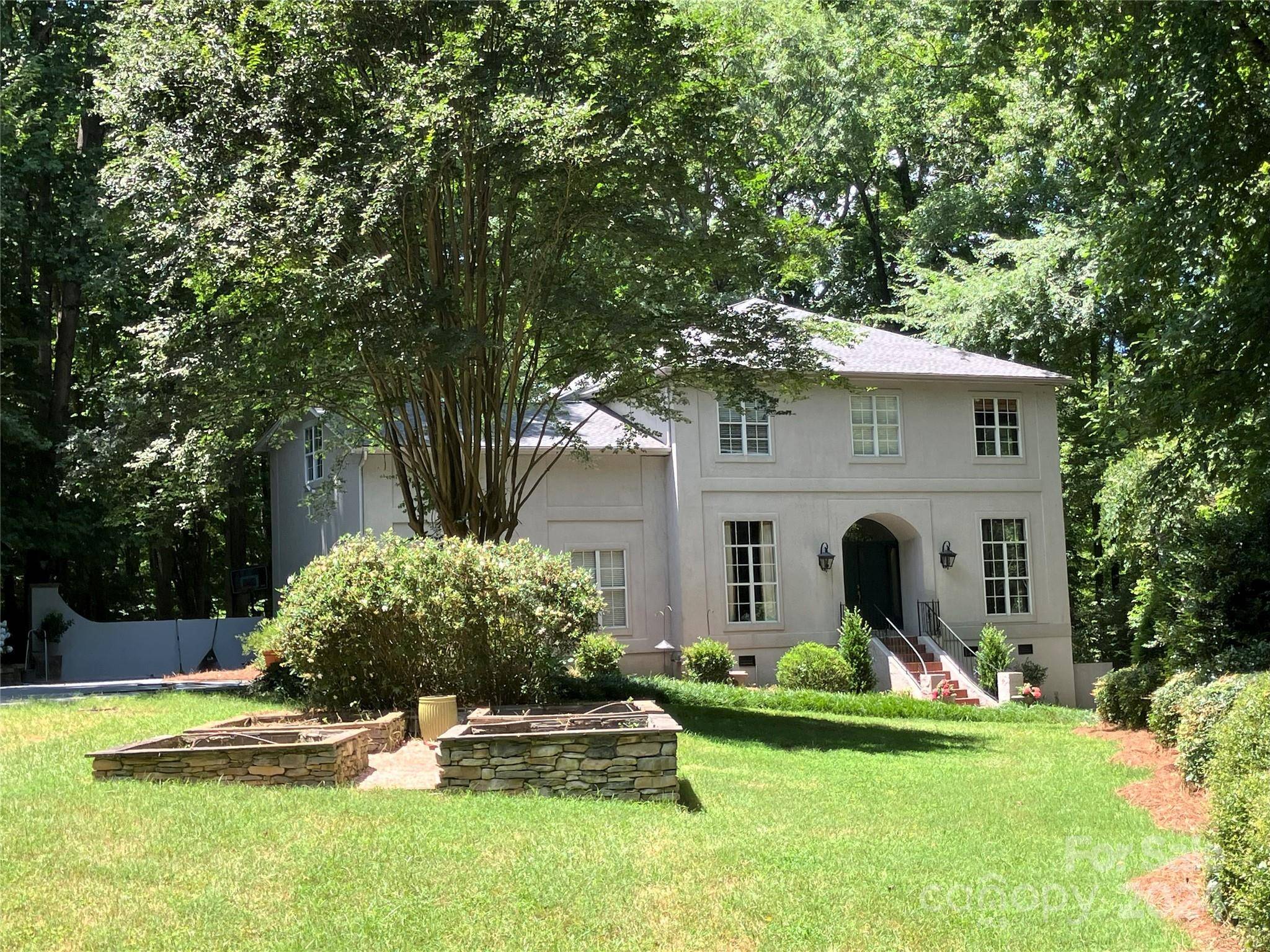 Matthews, NC 28104,8102 Shannon Woods LN
