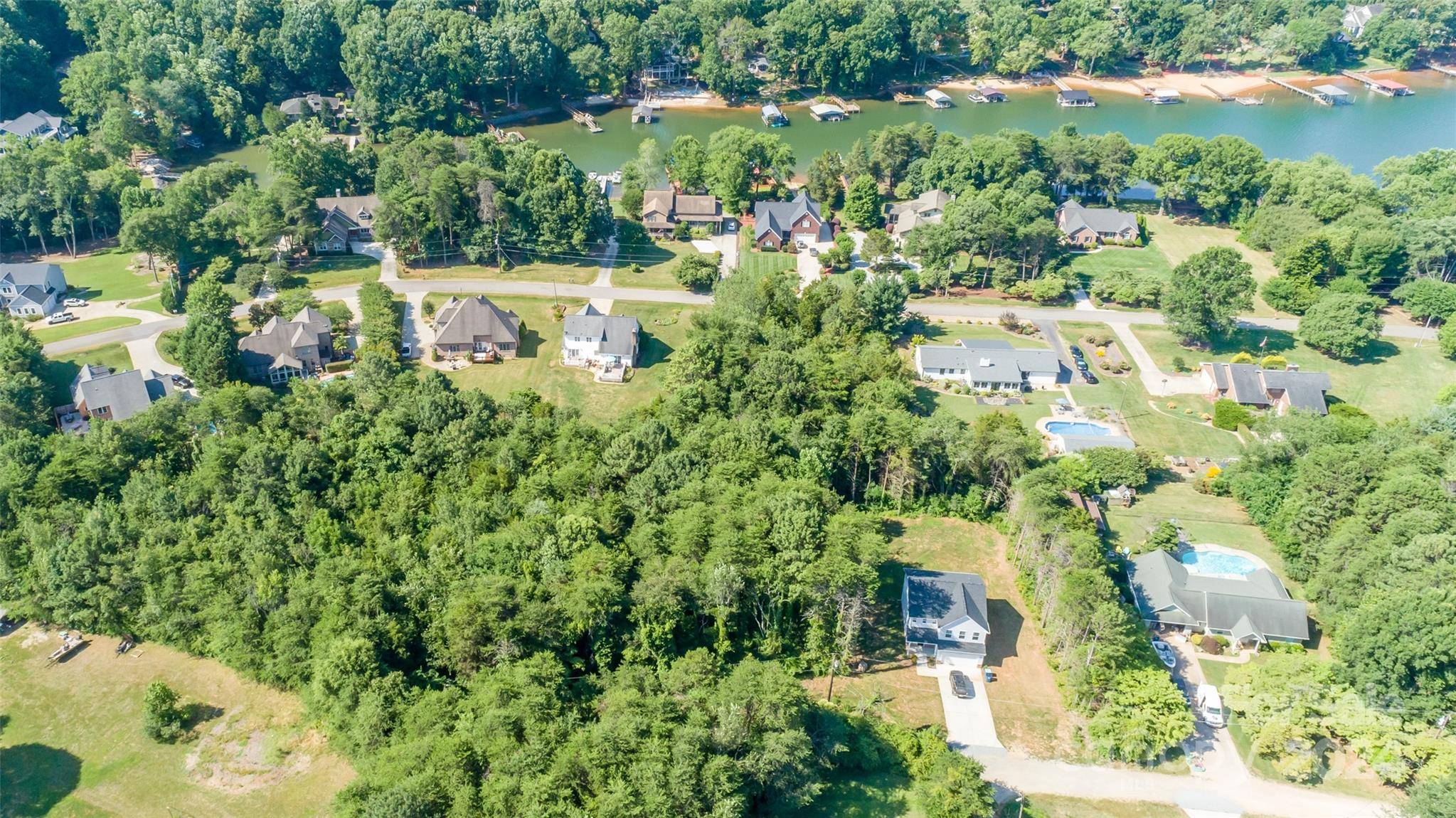 Mooresville, NC 28117,138 Continental DR