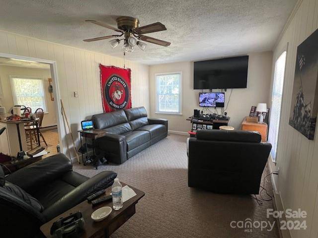 Kannapolis, NC 28081,8210 Aqua LN