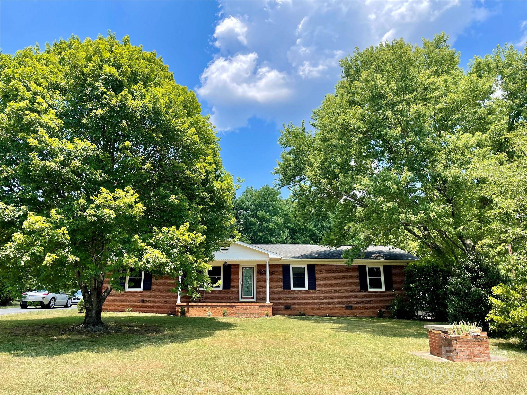 Mount Holly, NC 28120,113 Greendale DR