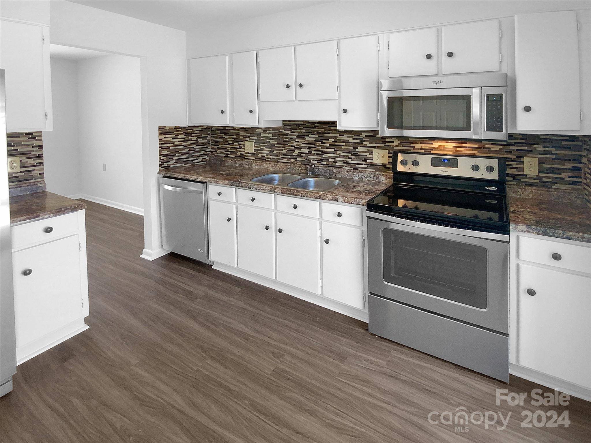 Charlotte, NC 28212,7840 Hummingbird LN