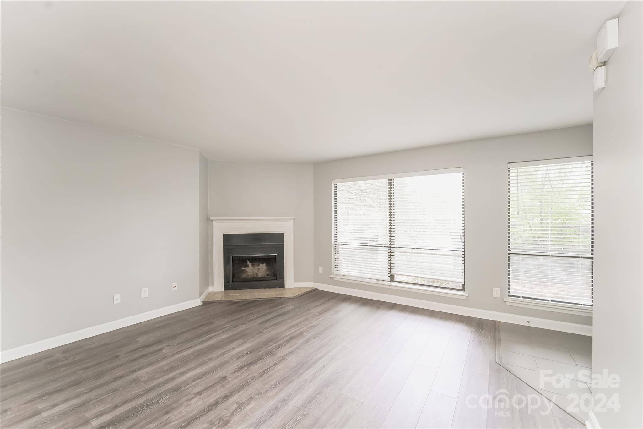 Charlotte, NC 28210,1600 Sharon RD W #11