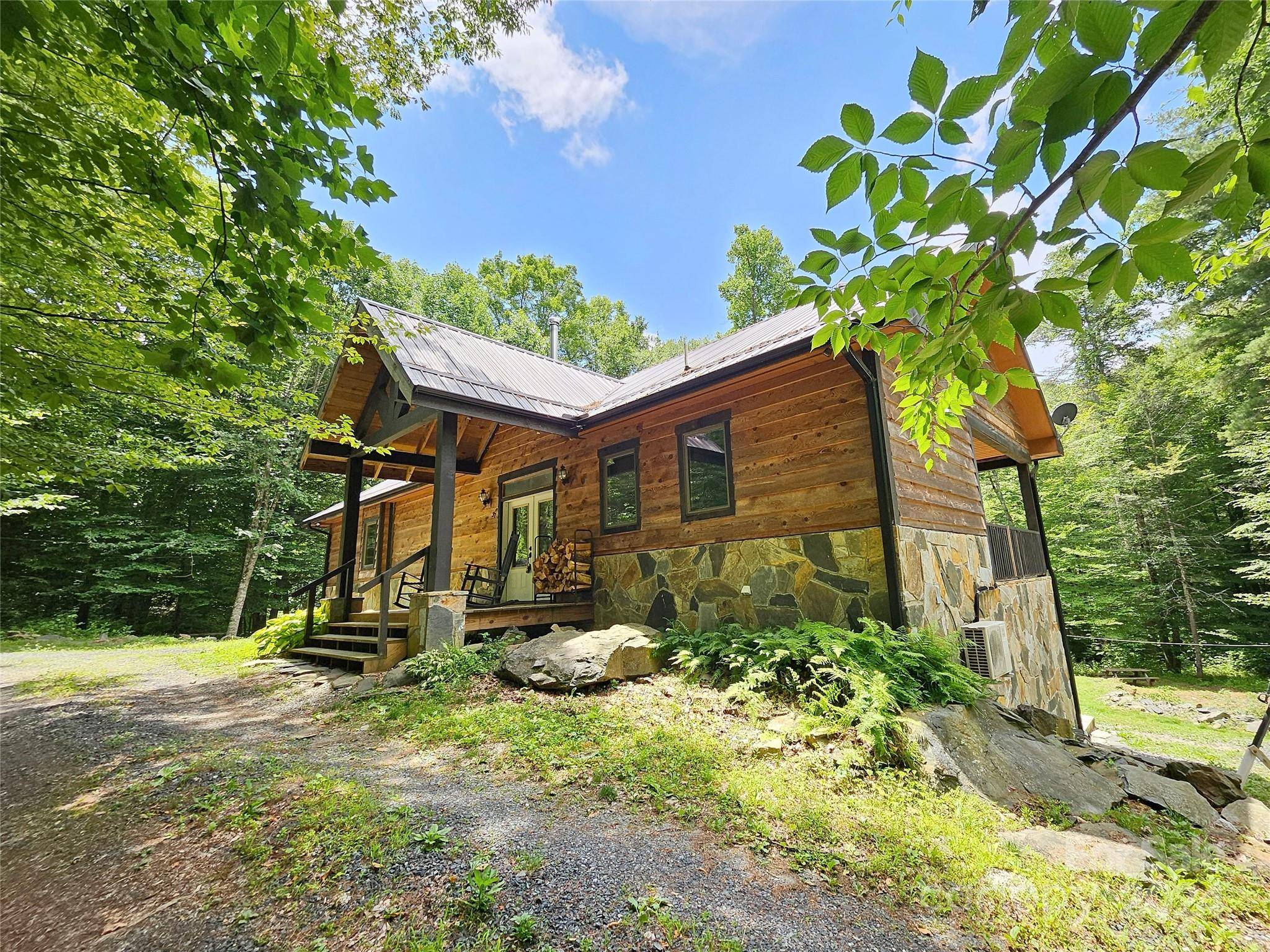 Green Mountain, NC 28740,37 Green Briar LN