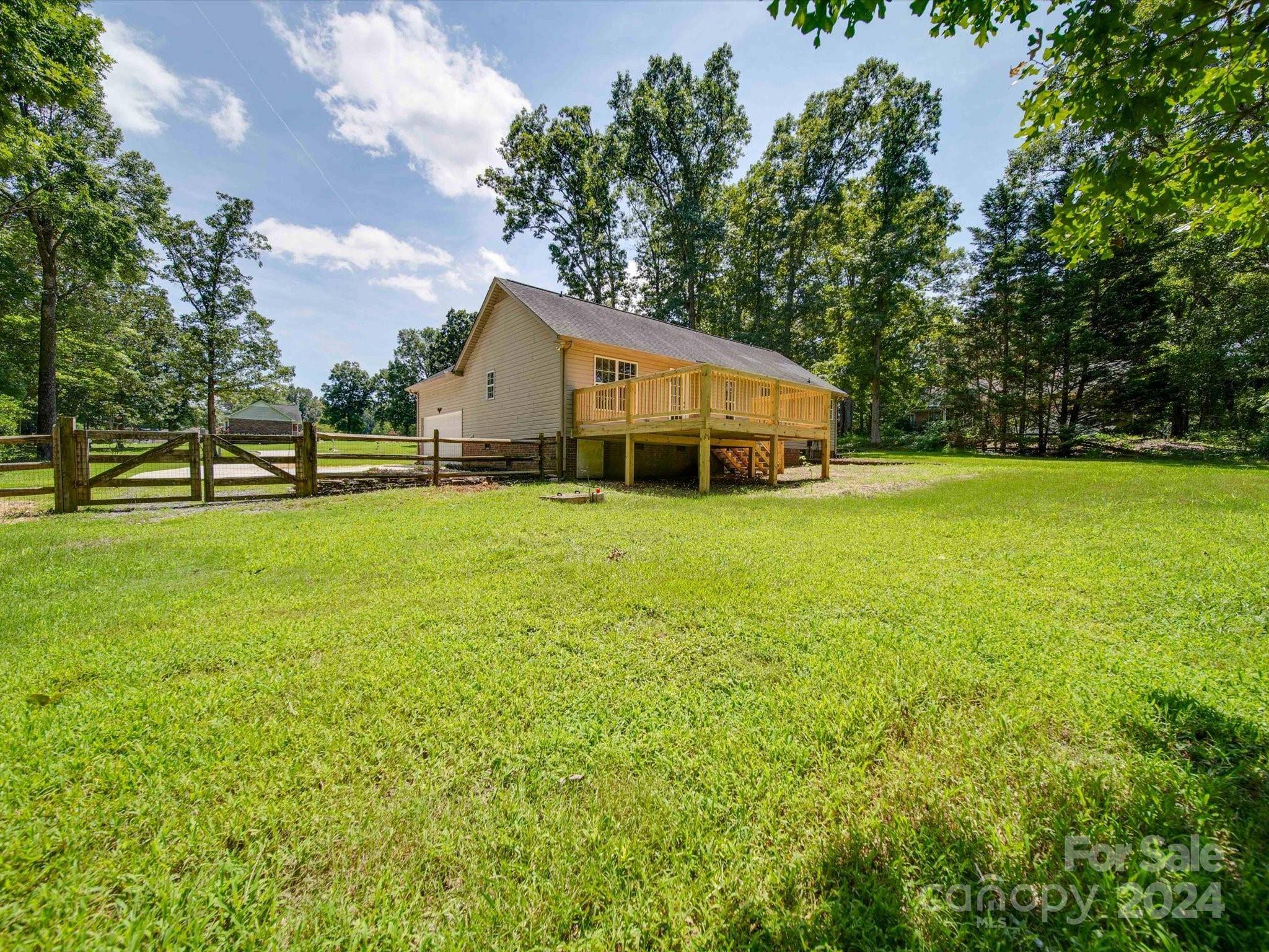 Monroe, NC 28112,3514 Maple Knoll DR