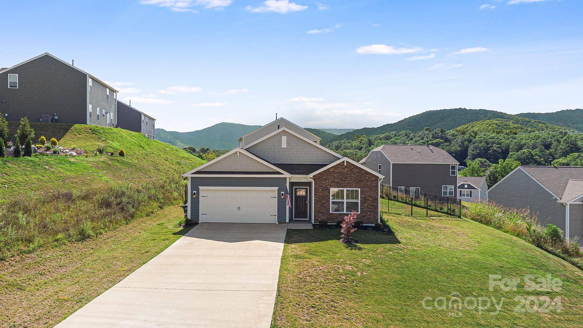 Weaverville, NC 28787,127 Amblers Knoll RD