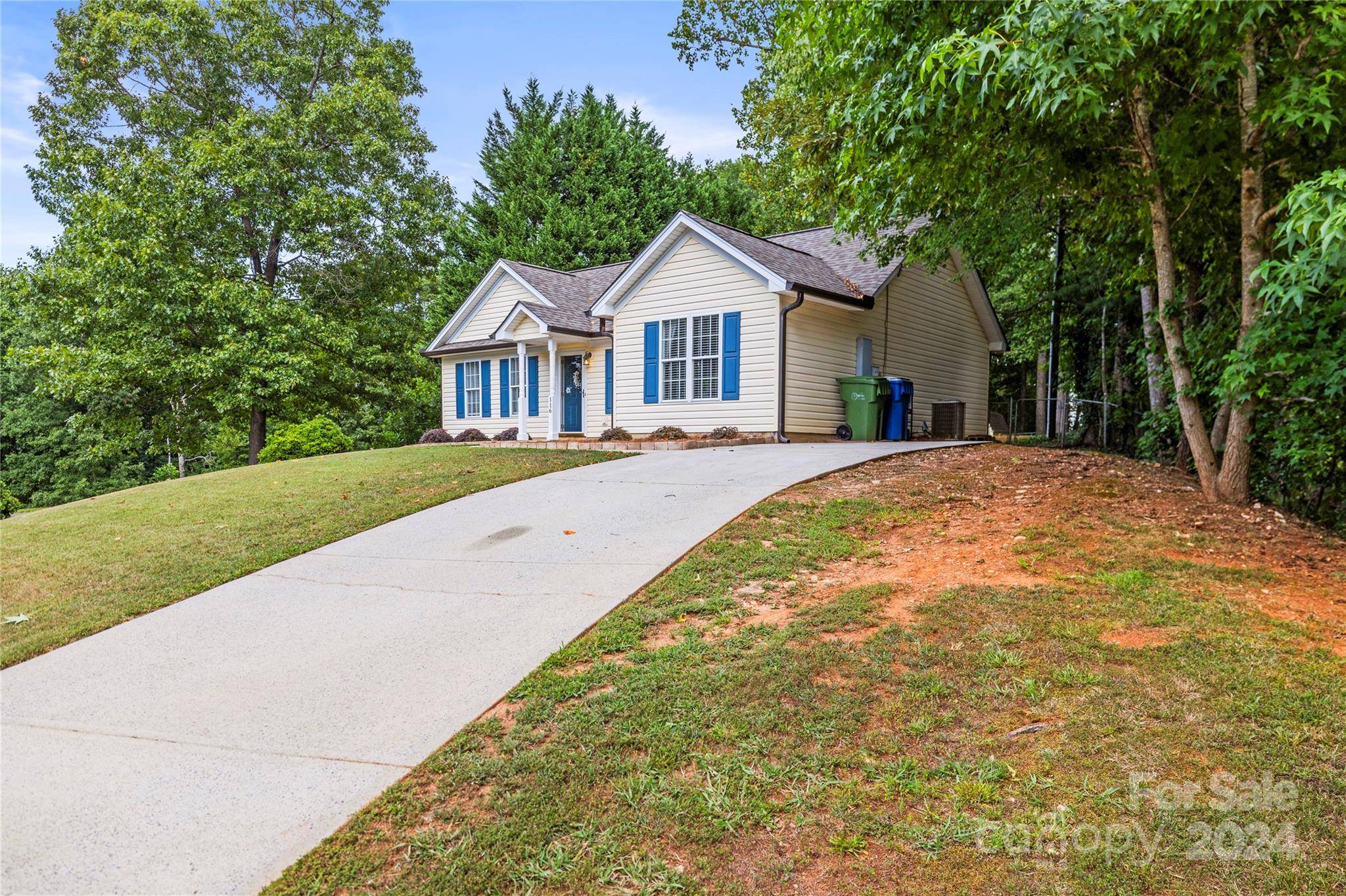 Mount Holly, NC 28120,116 Julia ST