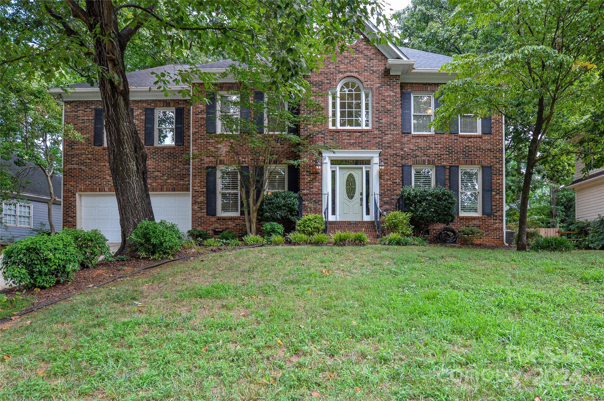 Charlotte, NC 28269,5124 Foxbriar TRL