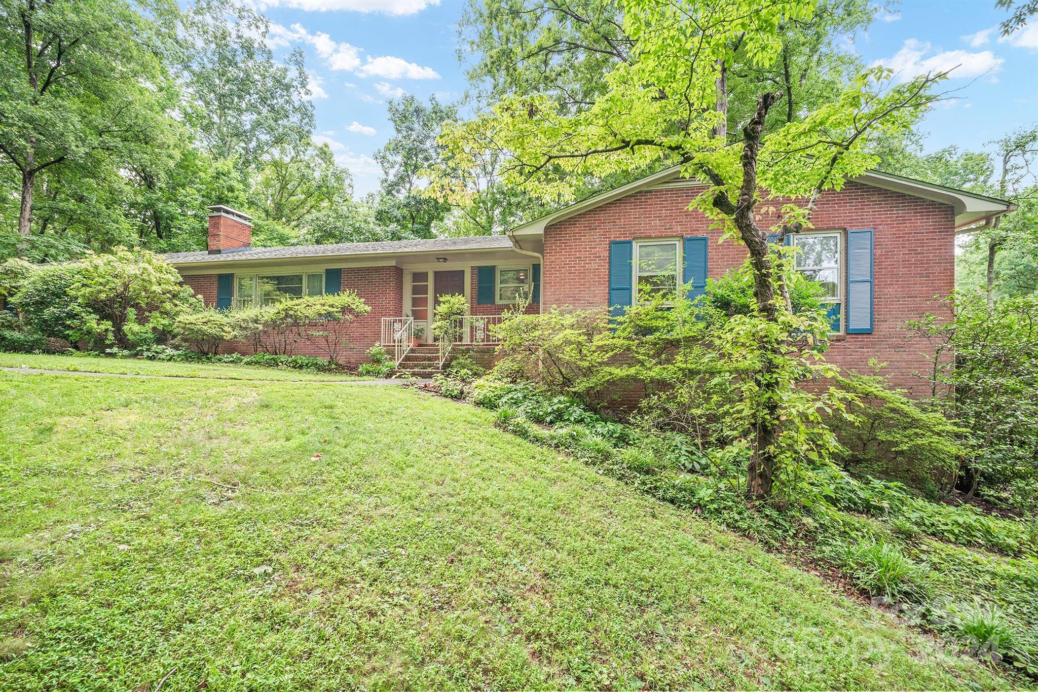 Lincolnton, NC 28092,124 Woodvale CIR