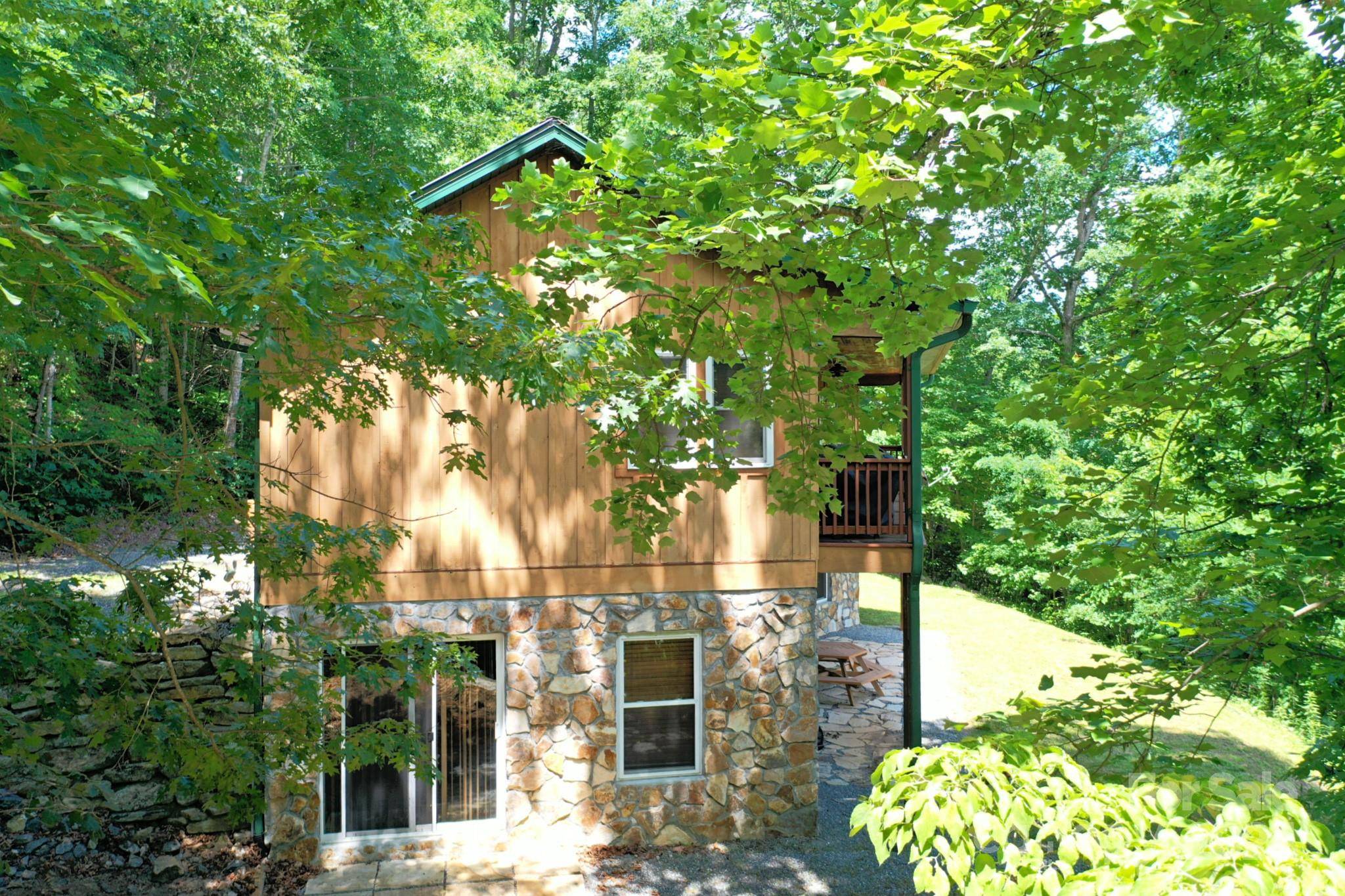 Tuckasegee, NC 28783,470 Bear Ridge RD