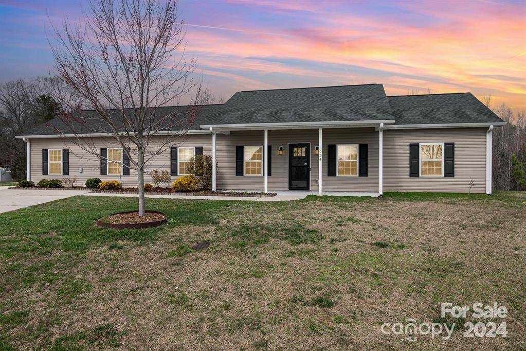 Lexington, NC 27295,254 Tuscan WAY