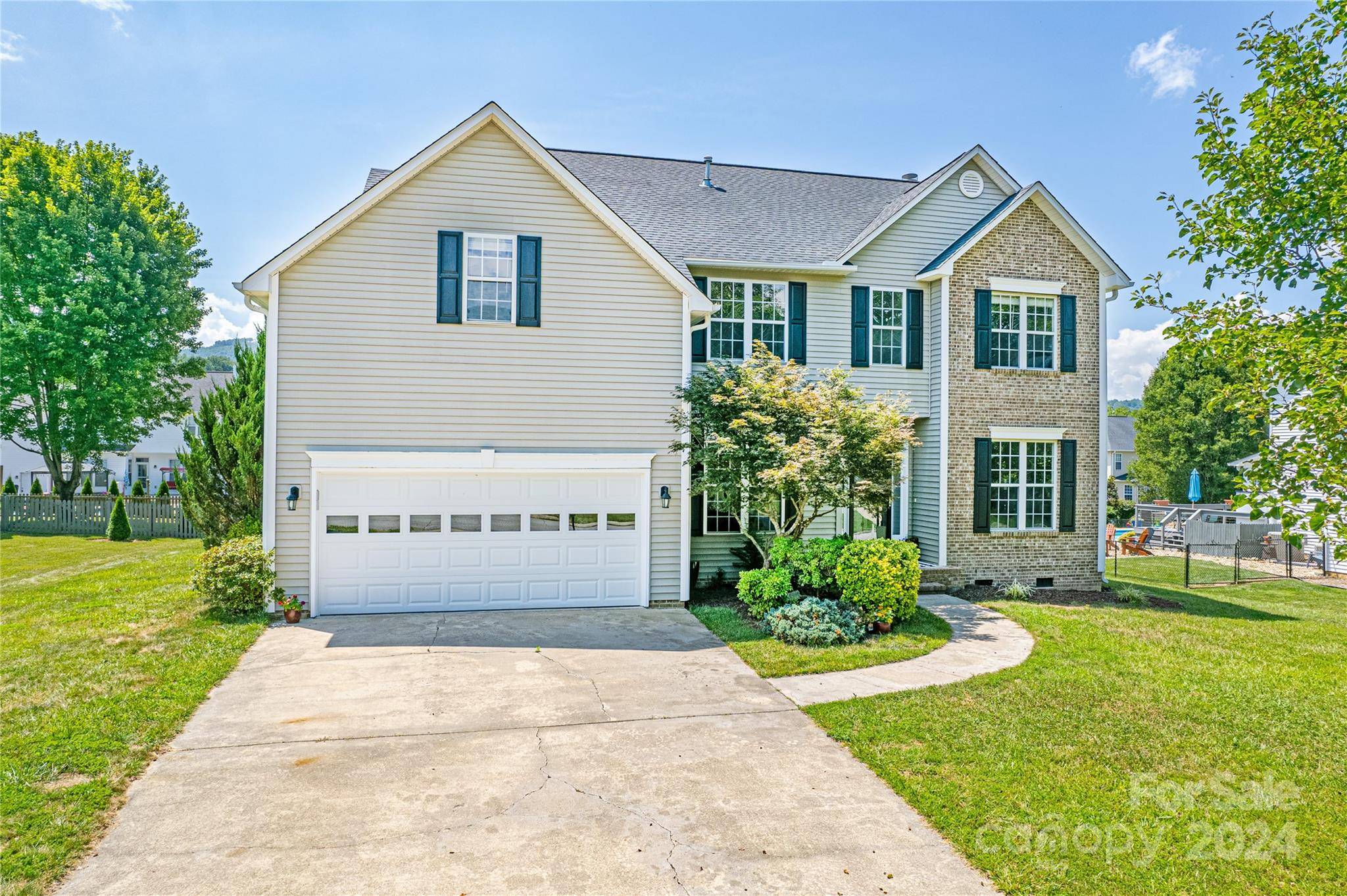 Fletcher, NC 28732,48 Poplar Grove CT