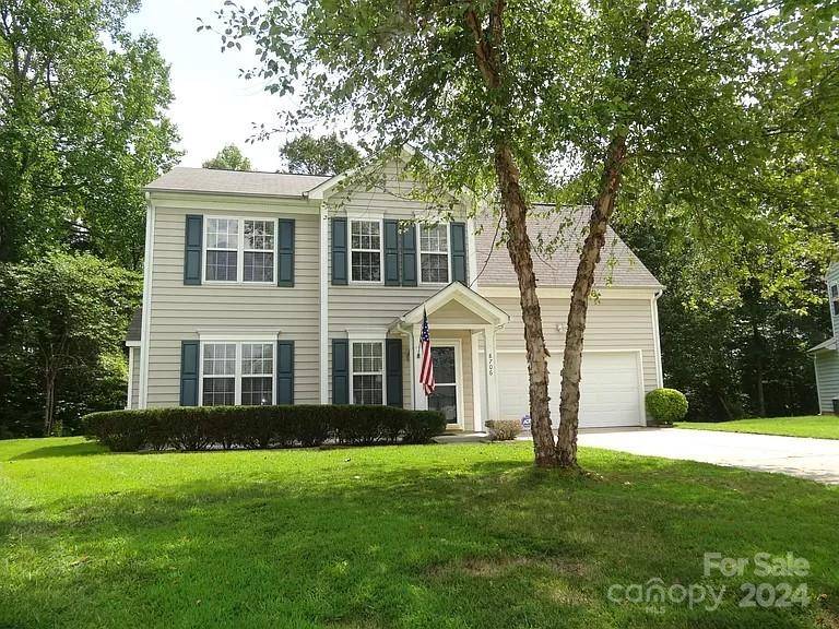 Charlotte, NC 28216,8706 Firestreak DR