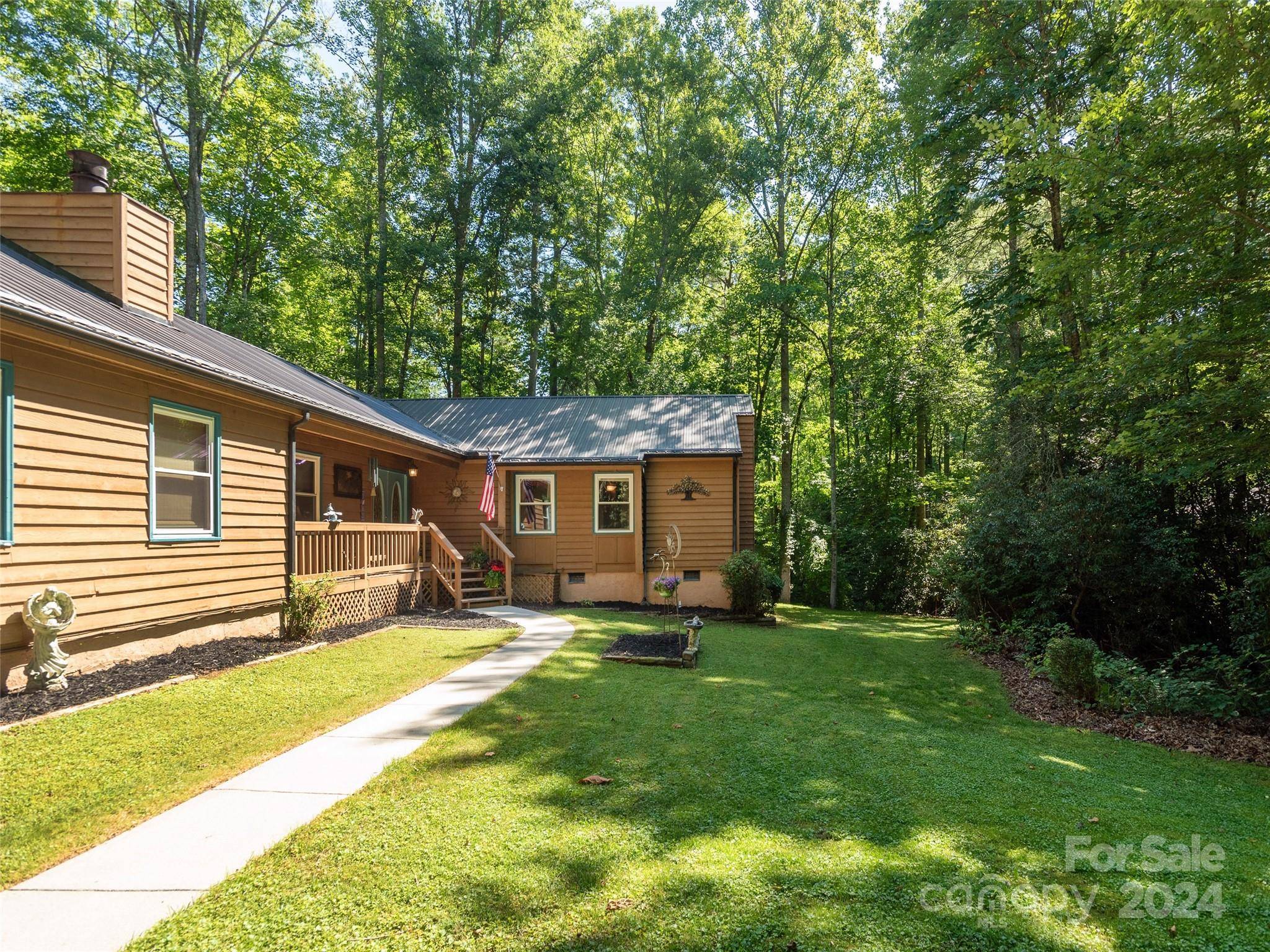 Hendersonville, NC 28739,107 Finley Brook WAY