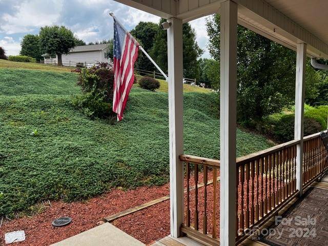Candler, NC 28715,174 Canaan DR