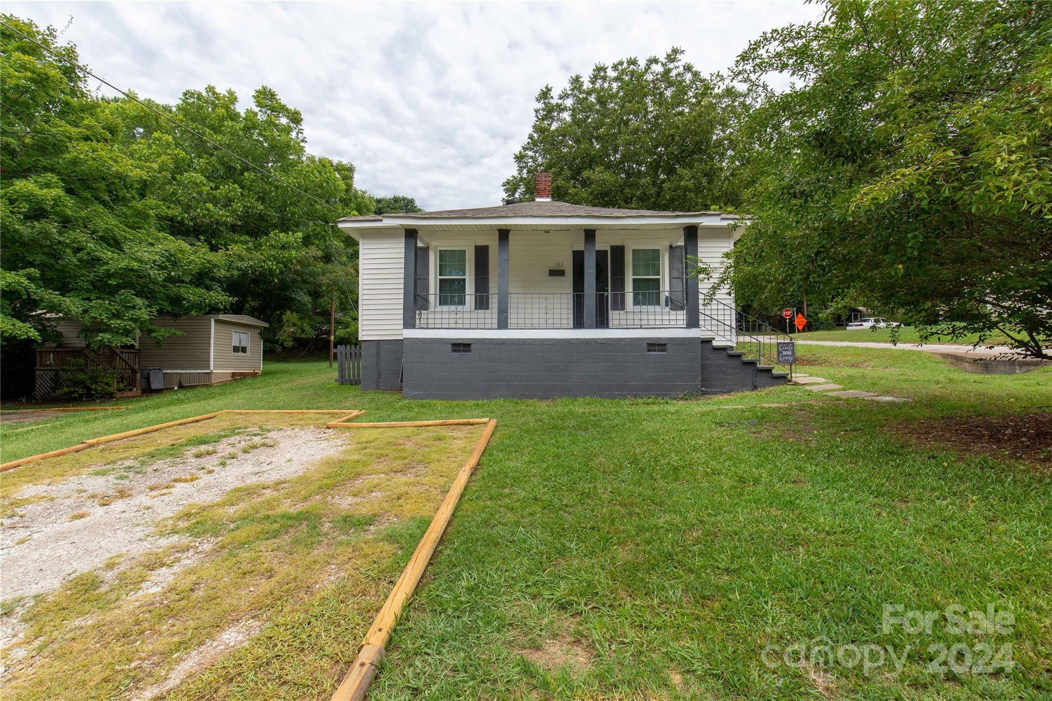 Clover, SC 29710,102 Poplar ST #197