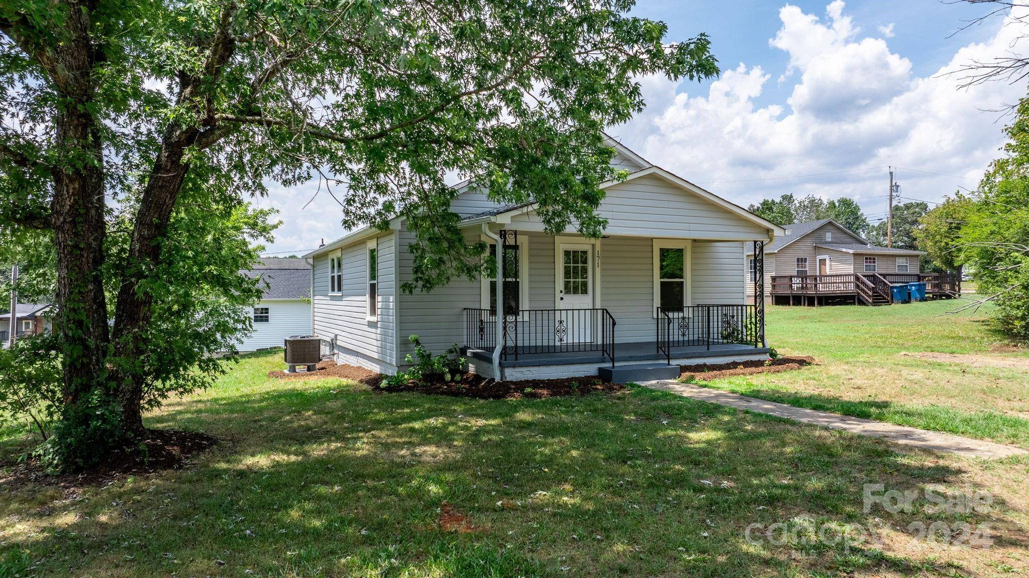 Granite Falls, NC 28630,171 Duke ST