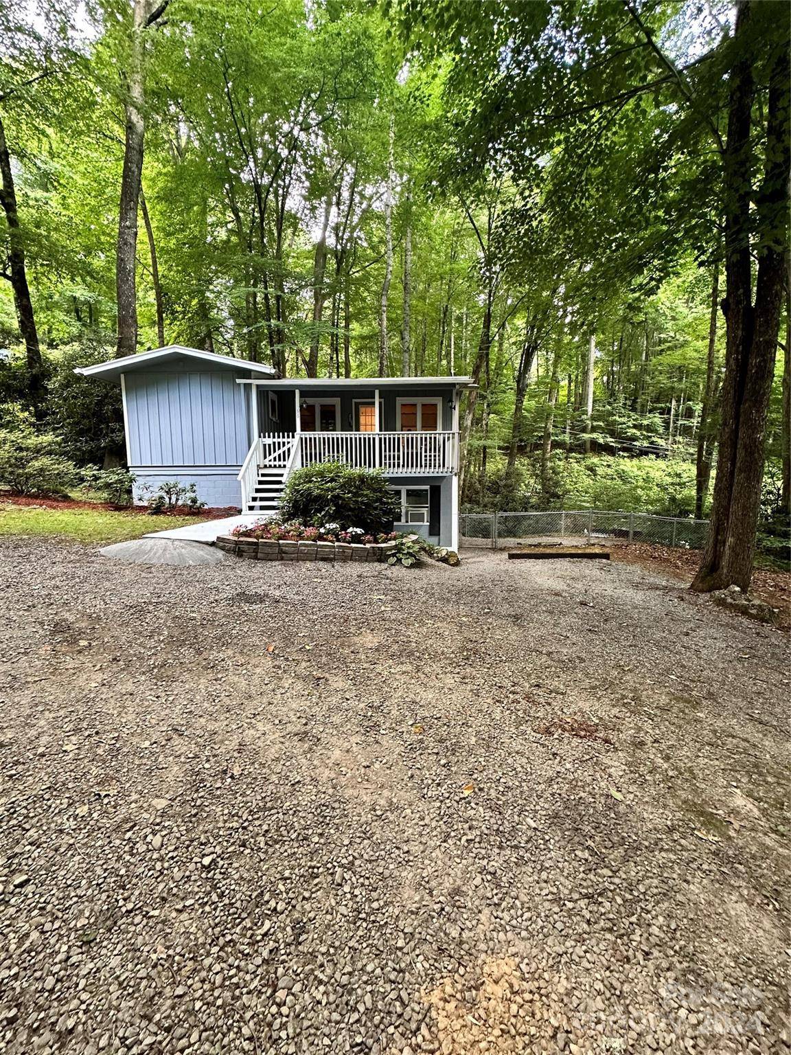 Maggie Valley, NC 28751,36 Belle Flower CIR