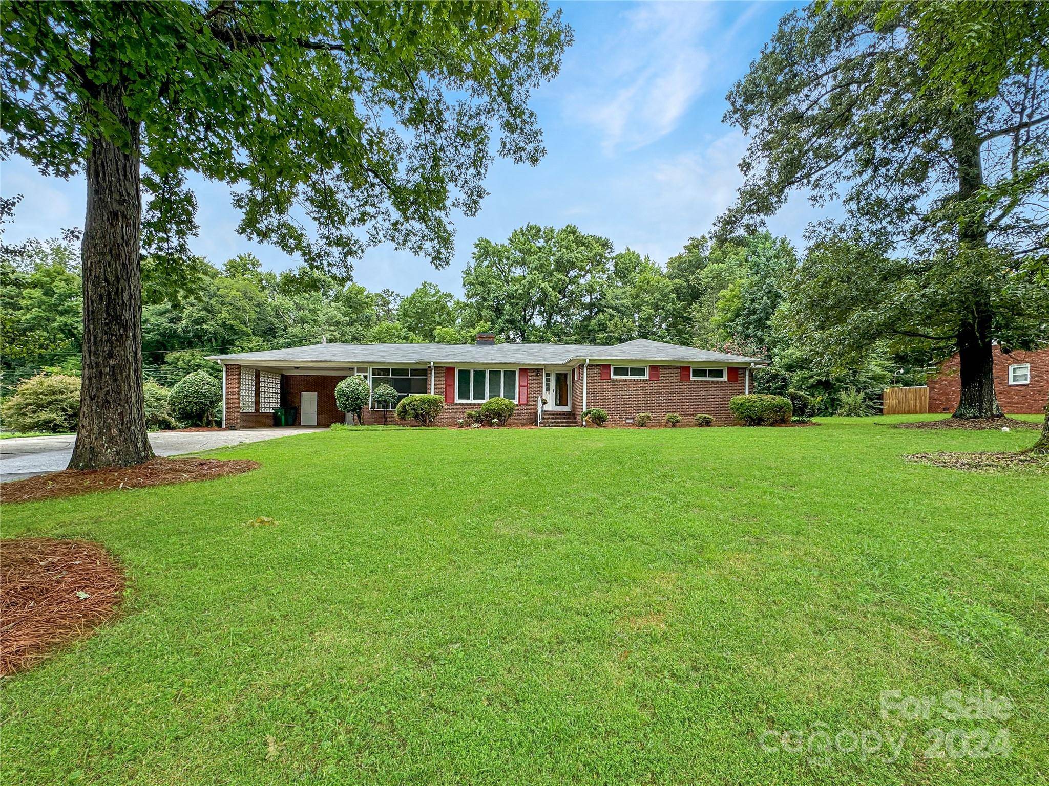 Charlotte, NC 28214,638 Coulwood DR