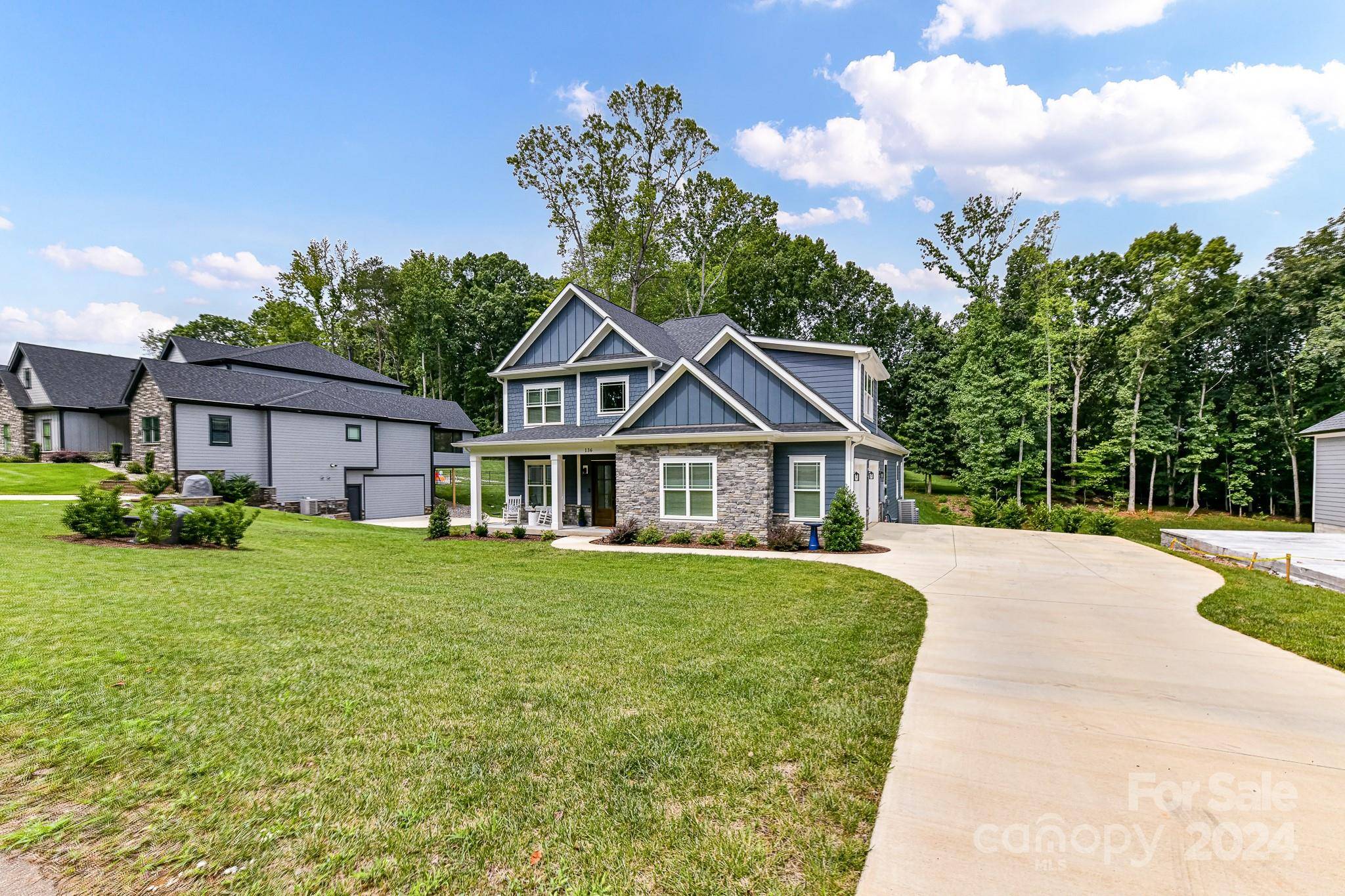 Mooresville, NC 28117,136 Direct DR